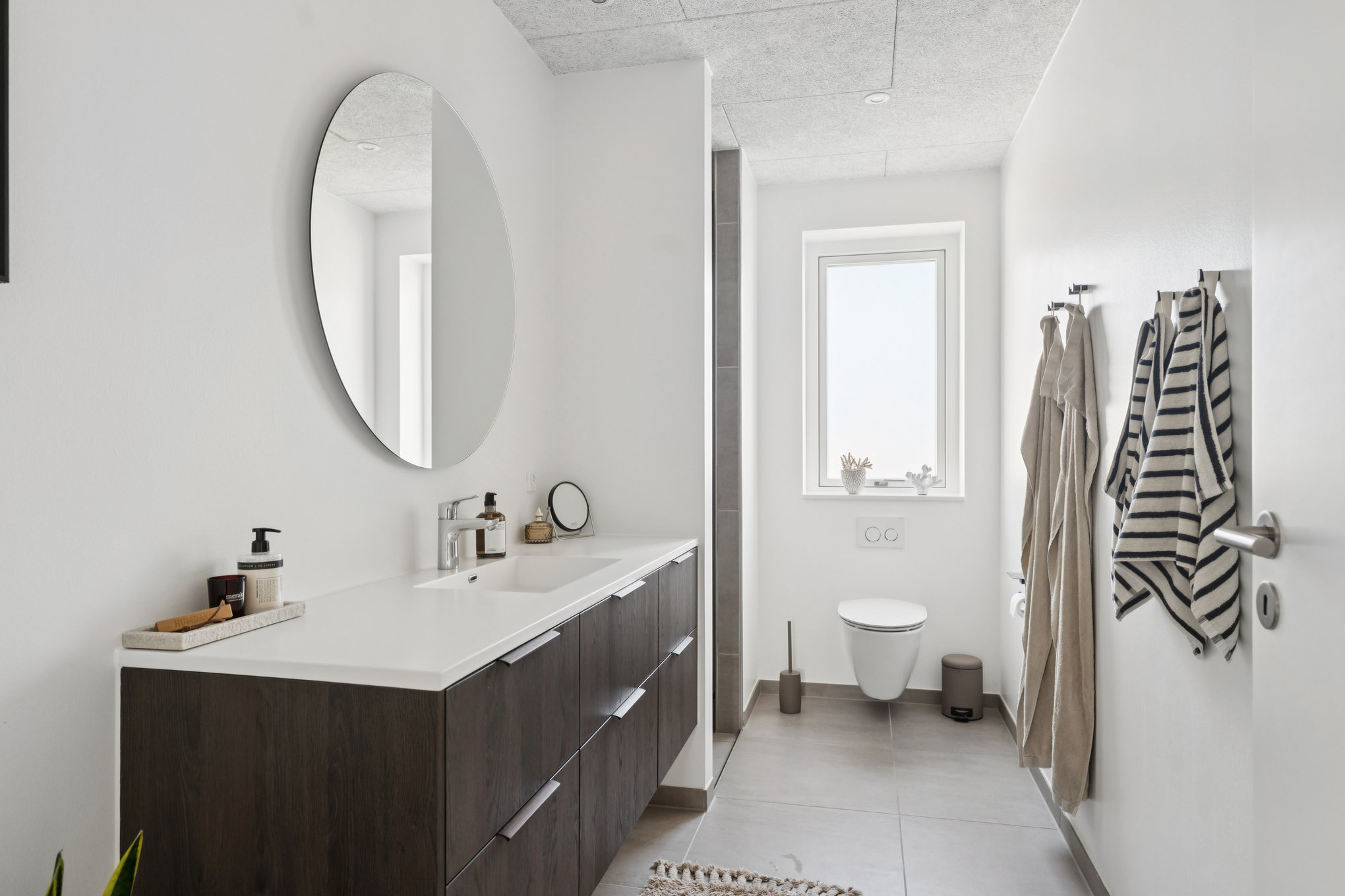 Fremhævet badeværelse billede i fuldskærmstilstand. Billede af Filippavej 3, 8960 Randers SØ