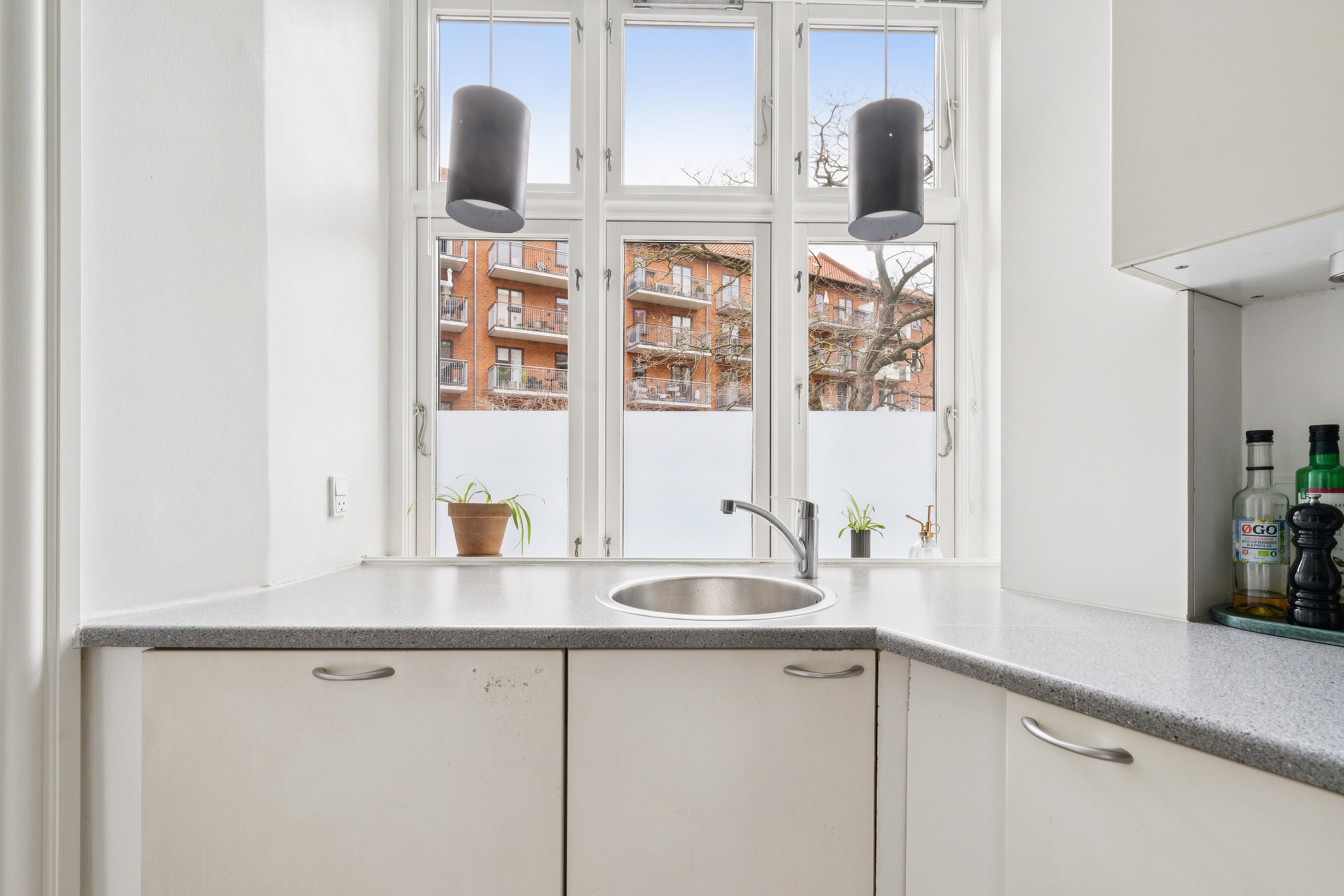 Fremhævet køkken billede i fuldskærmstilstand. Billede af Øresundsvej 47, st.. th., 2300 København S