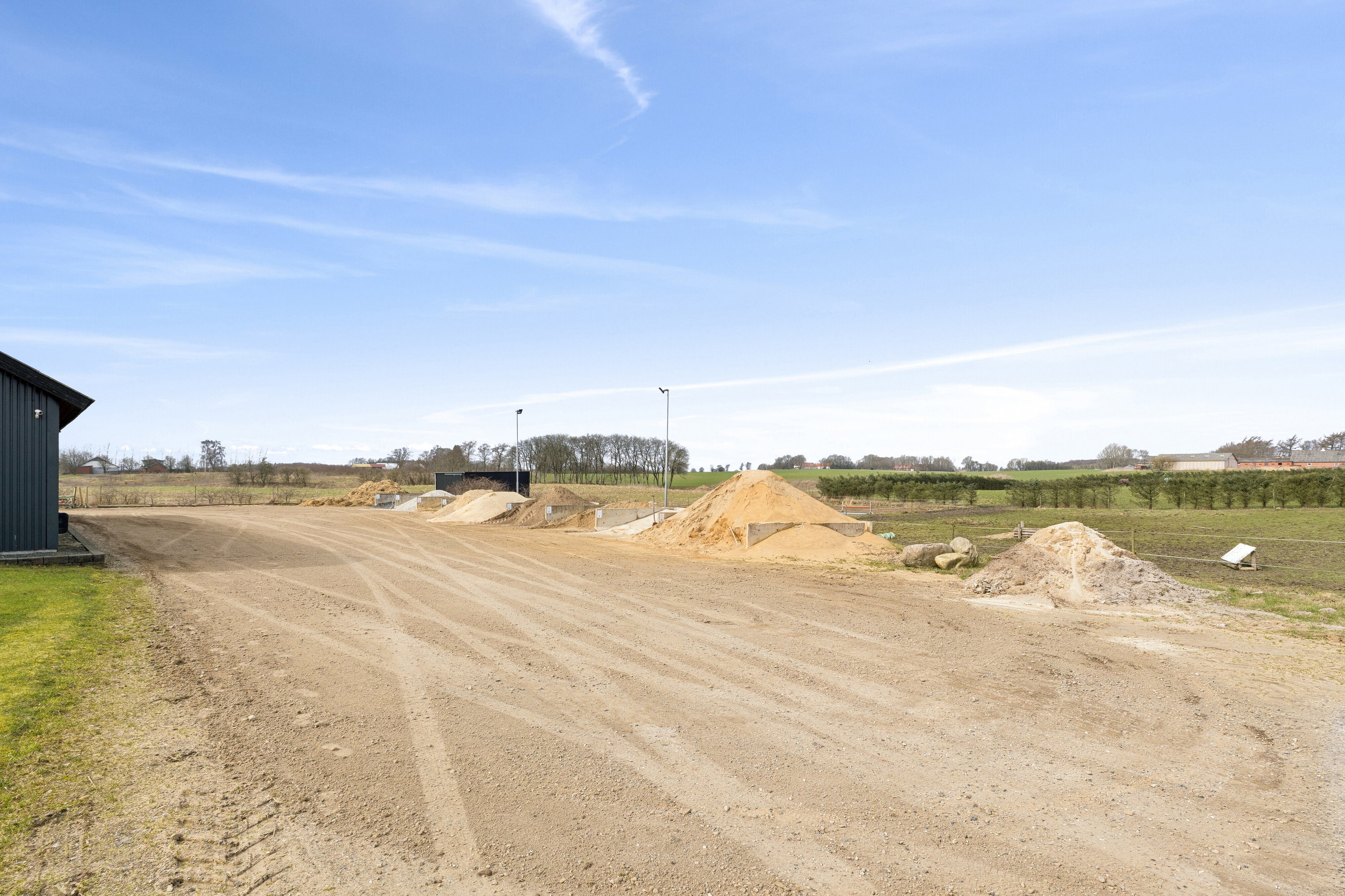 Fremhævet udendørs billede i fuldskærmstilstand. Billede af Grågårdevej 4, Gråskov, 8620 Kjellerup