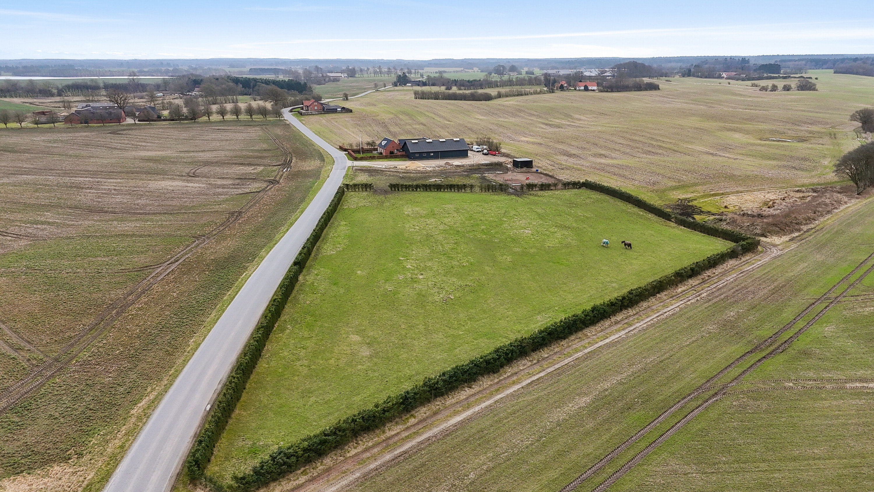 Fremhævet luftfoto billede i fuldskærmstilstand. Billede af Grågårdevej 4, Gråskov, 8620 Kjellerup