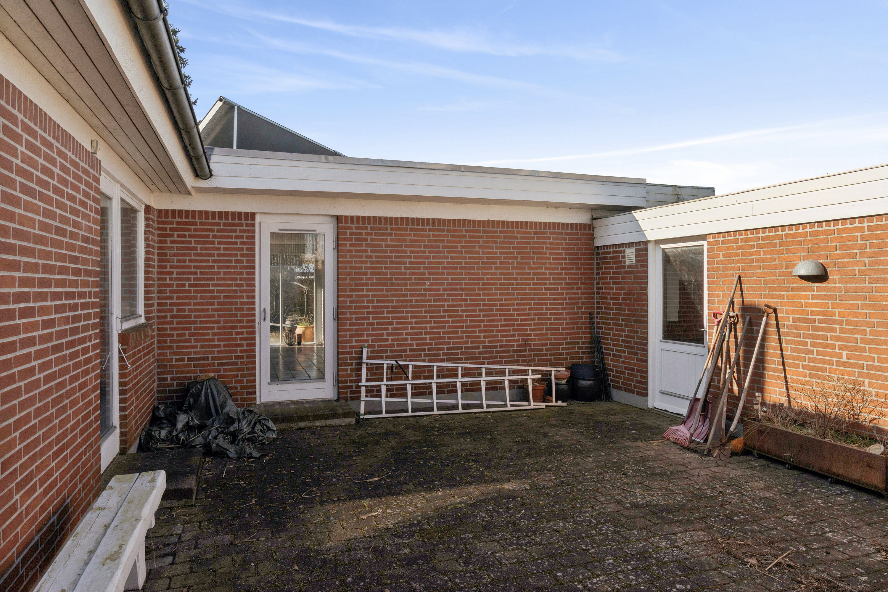 Fremhævet set fra haven billede i fuldskærmstilstand. Billede af Mikkelhøj 33, Karrebæk, 4736 Karrebæksminde