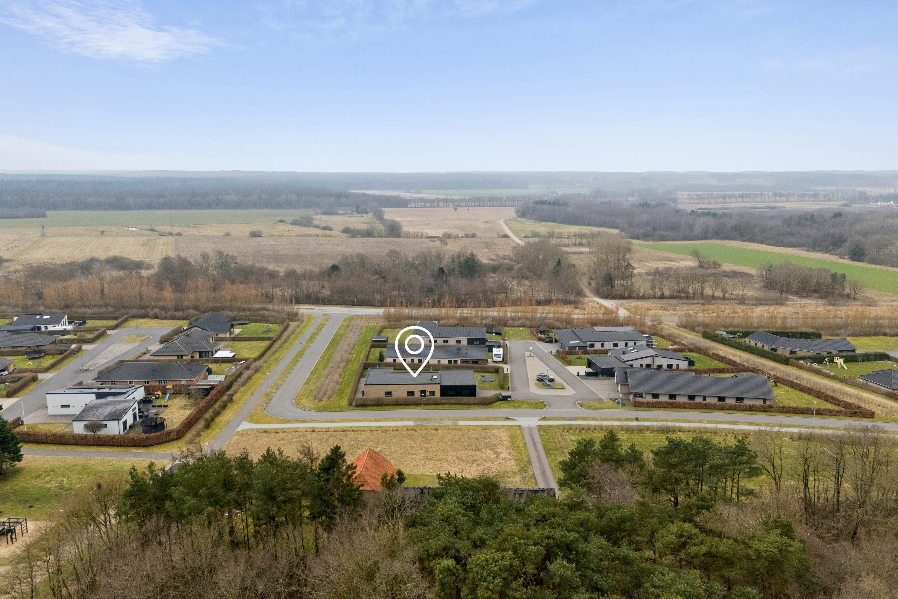 Fremhævet andet billede i fuldskærmstilstand. Billede af Møgelvang 1, 8800 Viborg