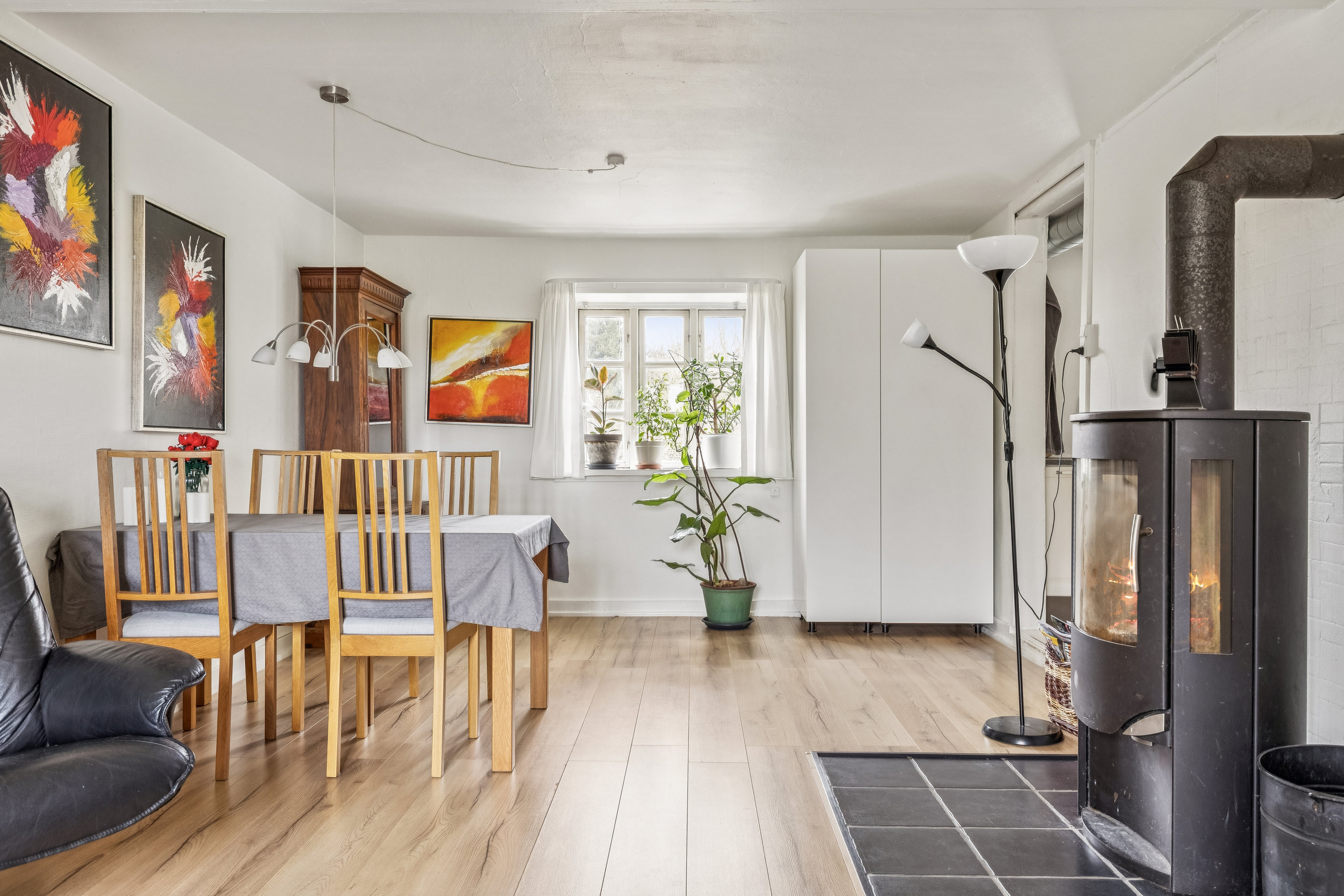 Fremhævet stue billede i fuldskærmstilstand. Billede af Åmosevej 38, Brokøb, 4450 Jyderup