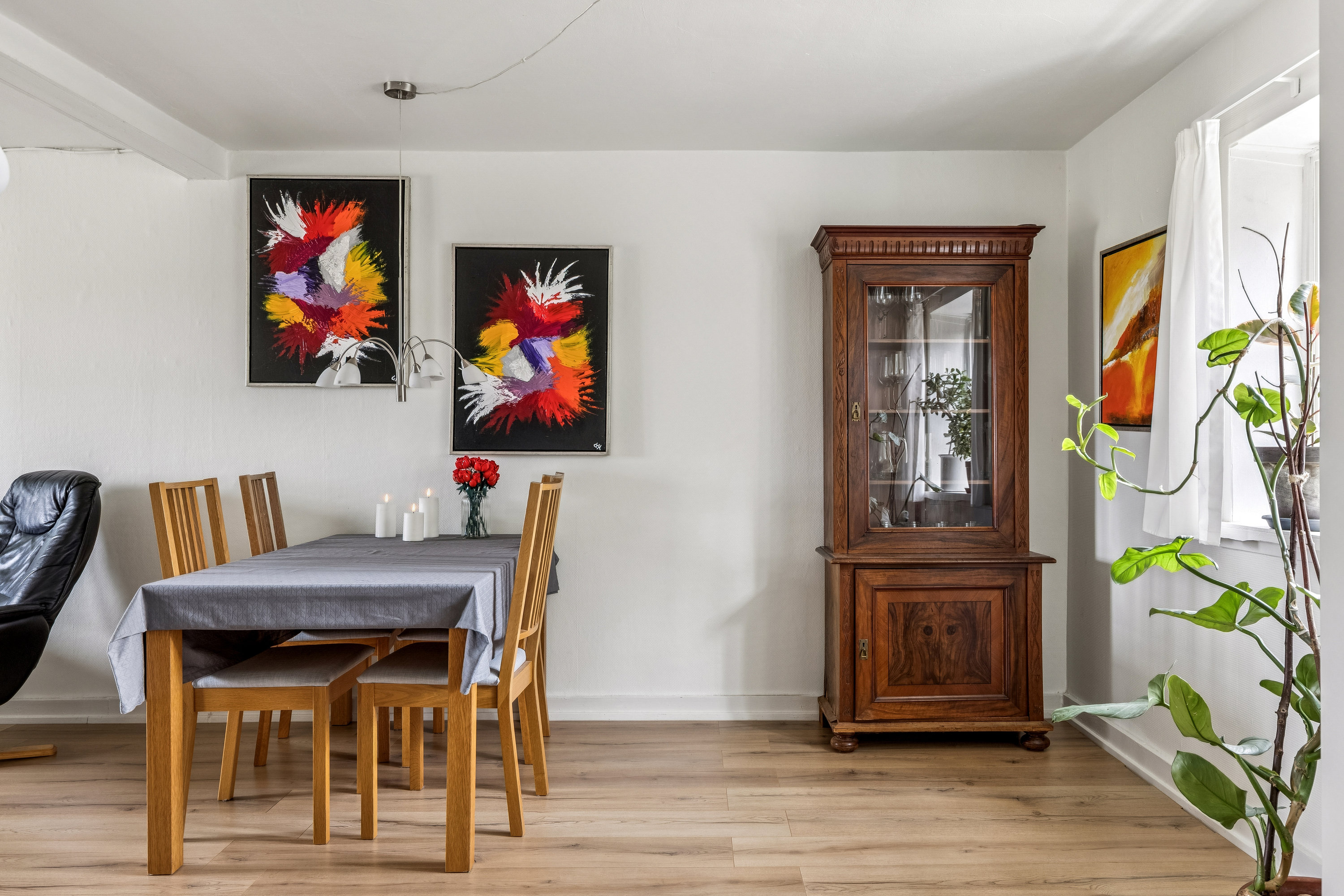 Fremhævet stue billede i fuldskærmstilstand. Billede af Åmosevej 38, Brokøb, 4450 Jyderup