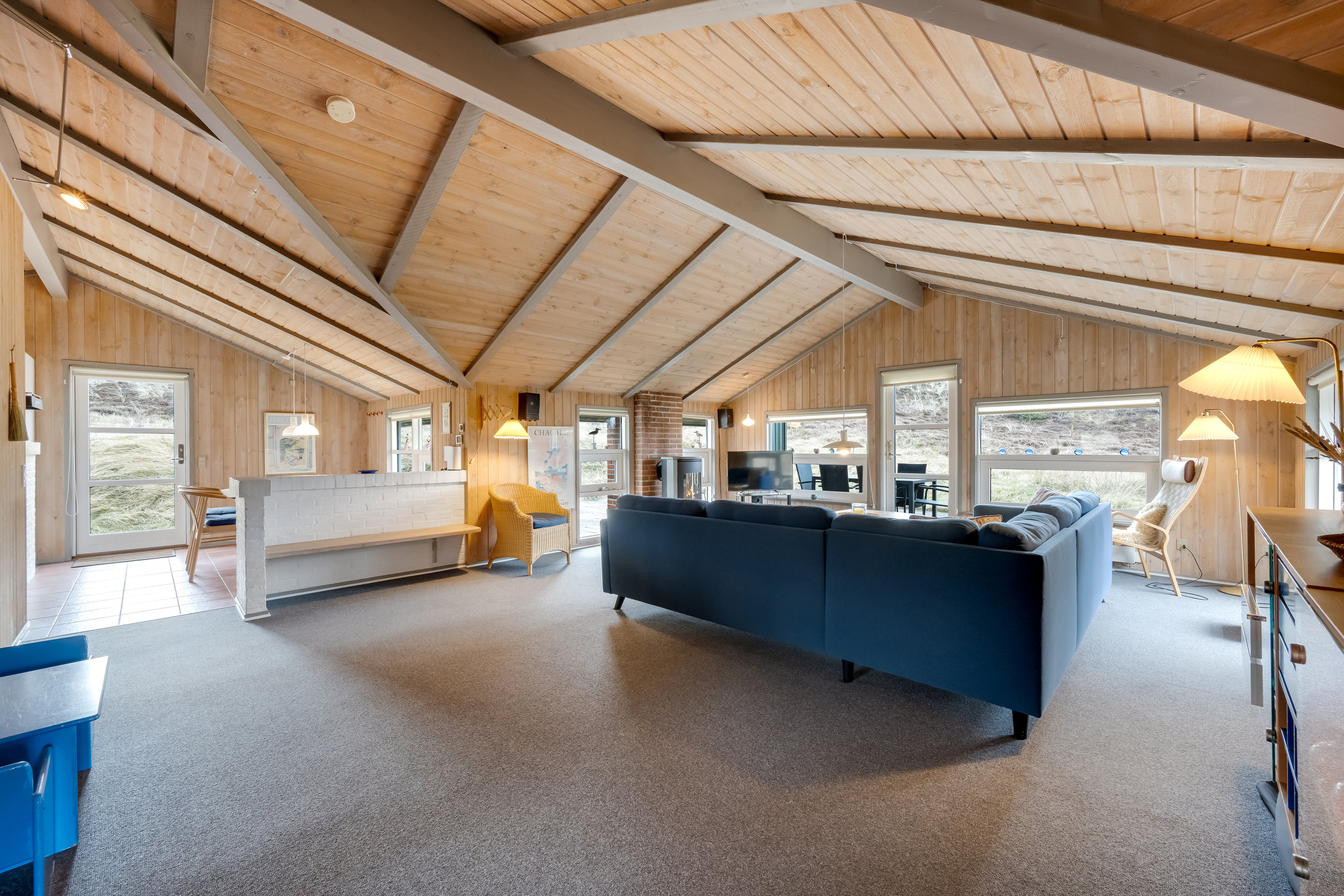 Fremhævet stue billede i fuldskærmstilstand. Billede af Sandvej 5, Haurvig, 6960 Hvide Sande