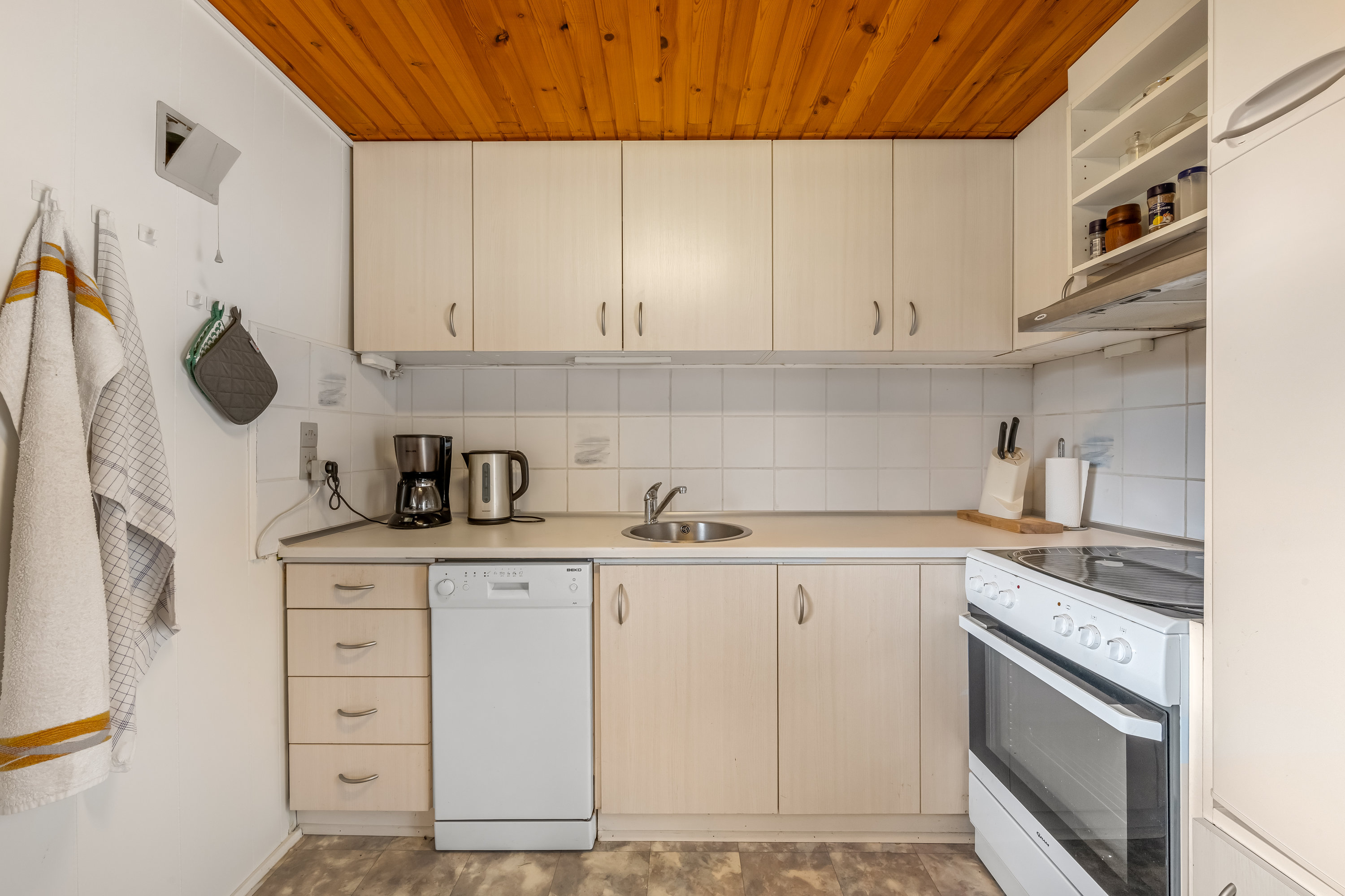 Fremhævet køkken billede i fuldskærmstilstand. Billede af Svanevænget 30, Nr Bork, 6893 Hemmet