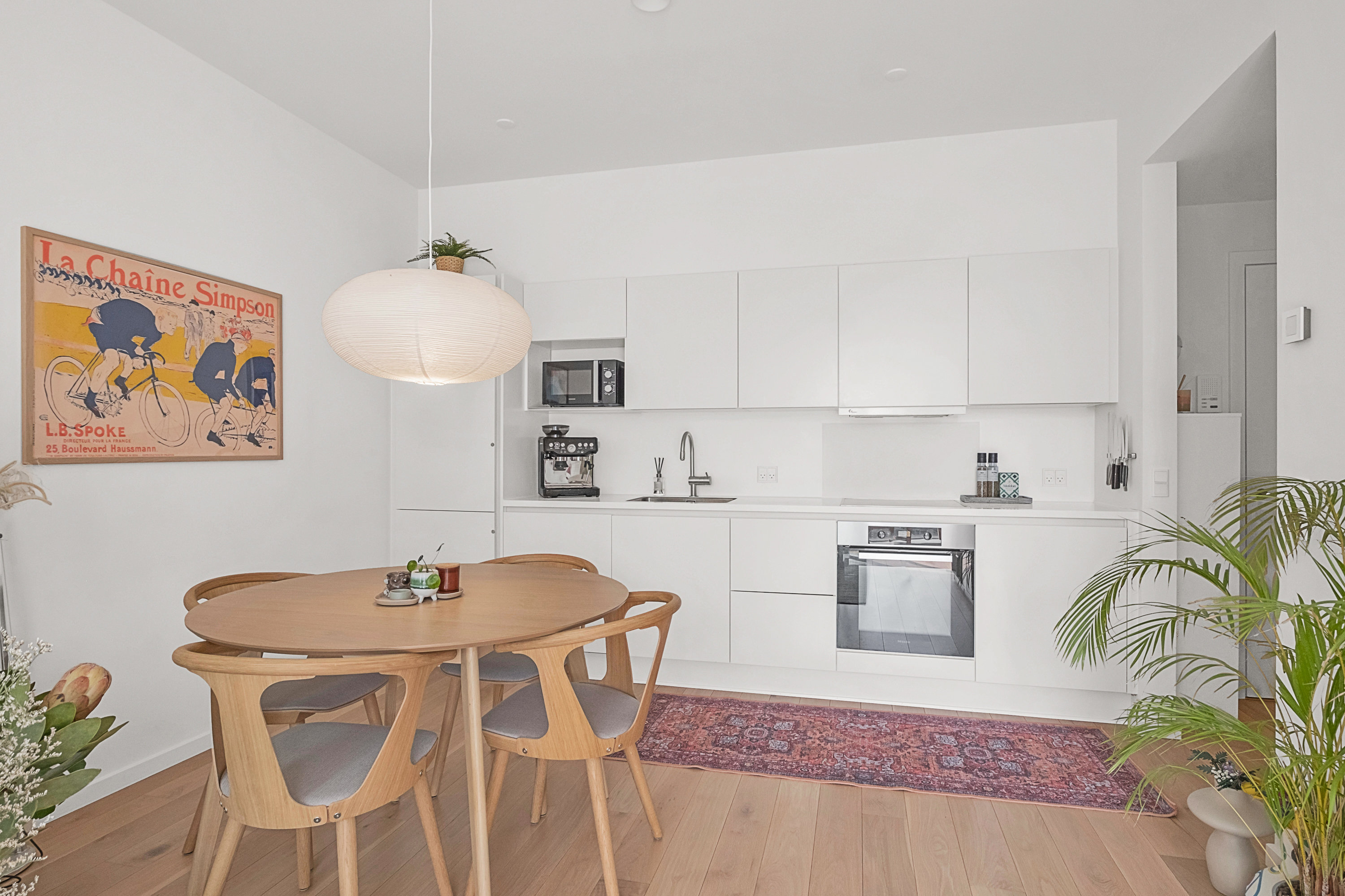 Fremhævet køkken alrum billede i fuldskærmstilstand. Billede af Esther Aggebos Gade 40, 3. mf., 8000 Aarhus C