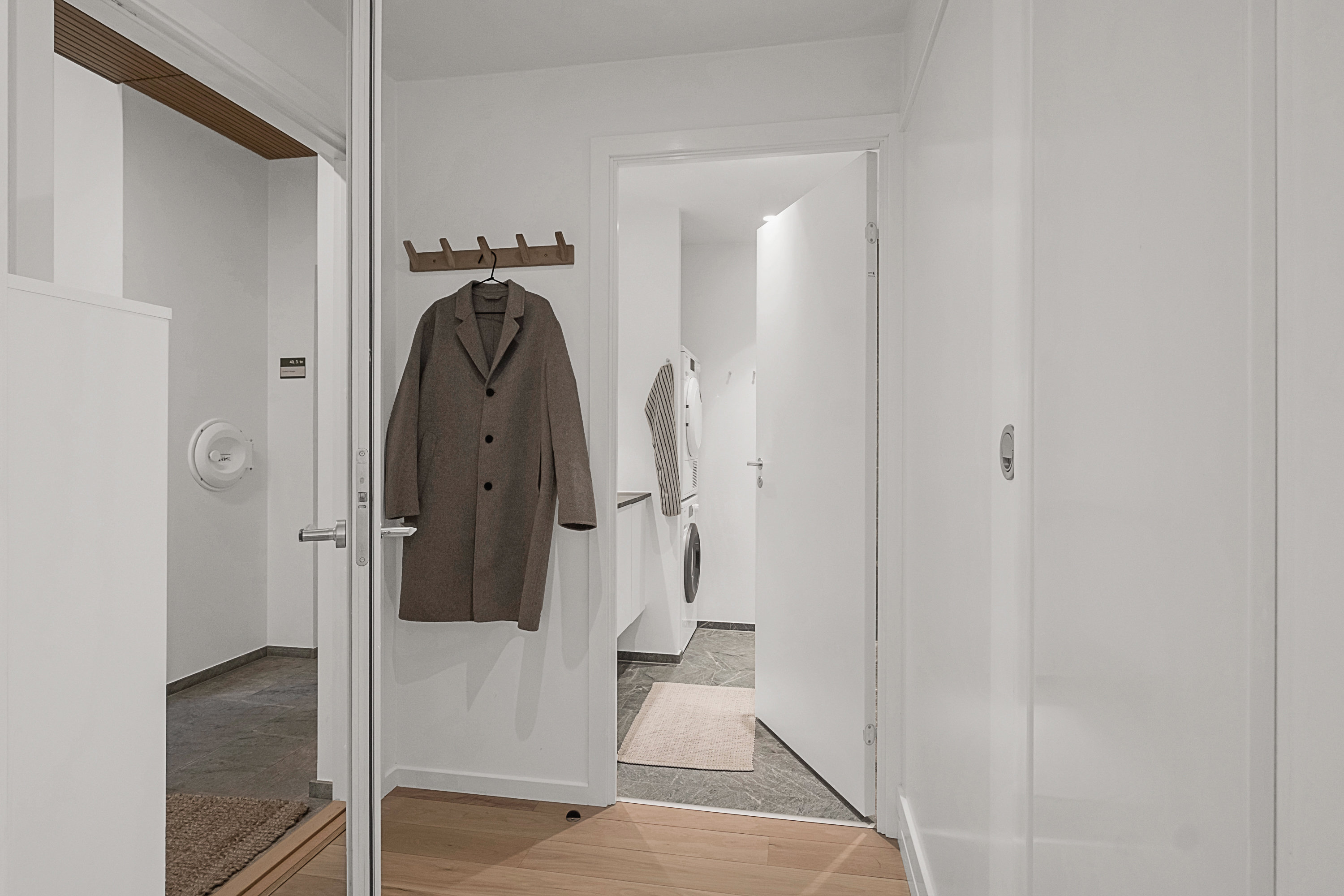 Fremhævet entré billede i fuldskærmstilstand. Billede af Esther Aggebos Gade 40, 3. mf., 8000 Aarhus C