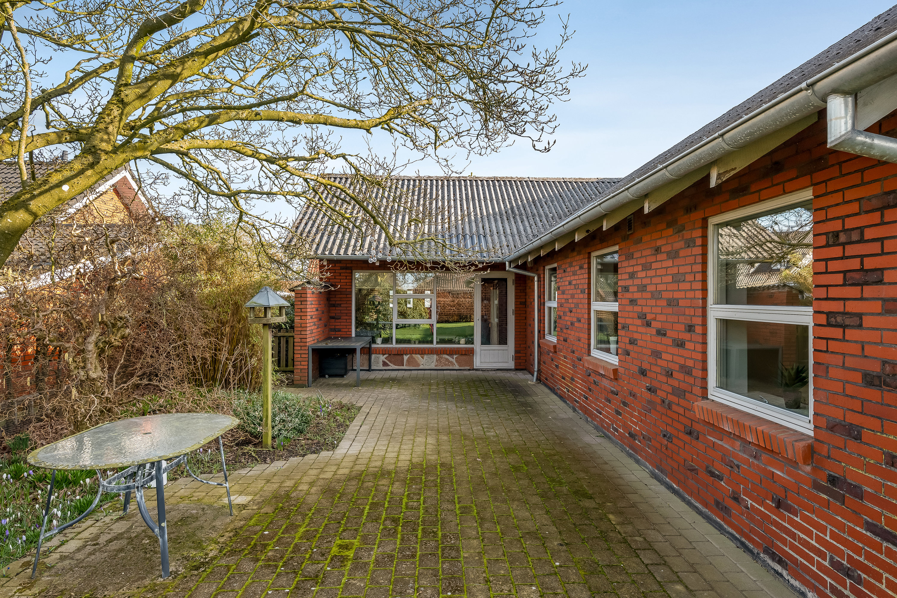 Fremhævet facade billede i fuldskærmstilstand. Billede af Hovedgaden 35, Næsbjerg, 6800 Varde