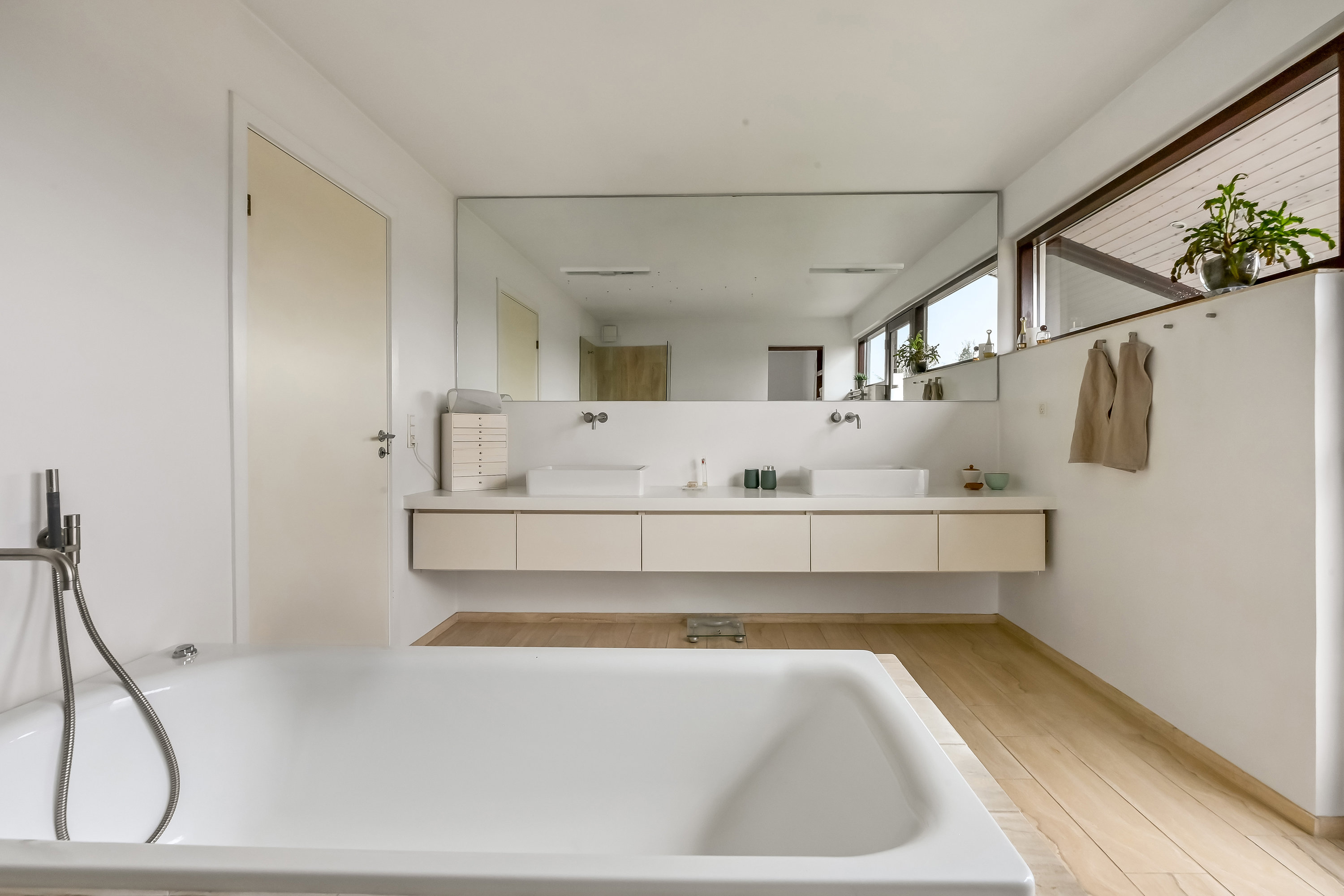 Fremhævet badeværelse billede i fuldskærmstilstand. Billede af Heimdalsvej 30, 7400 Herning