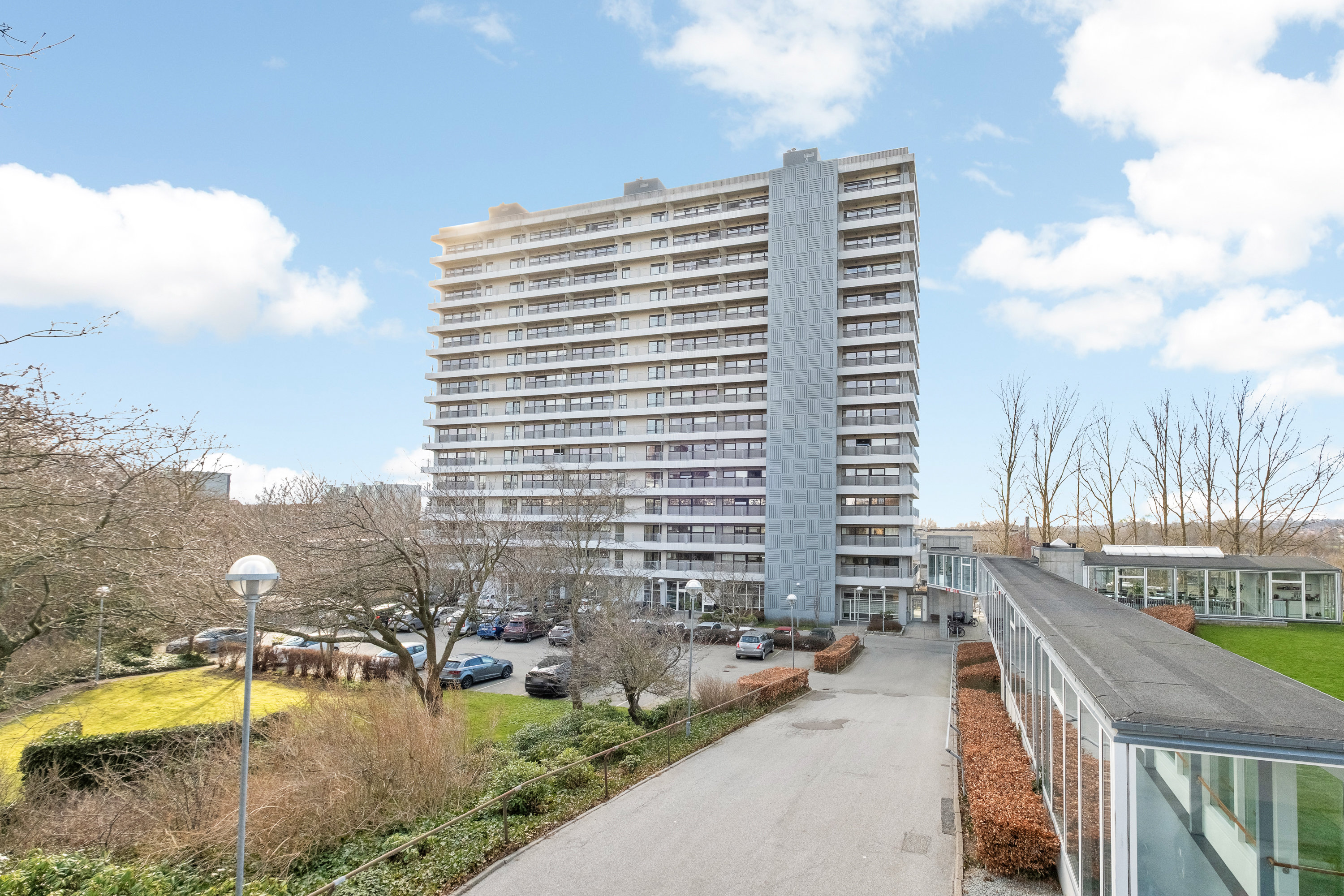 Fremhævet facade billede i fuldskærmstilstand. Billede af Augustenborggade 25J, 3. mf., 8000 Aarhus C