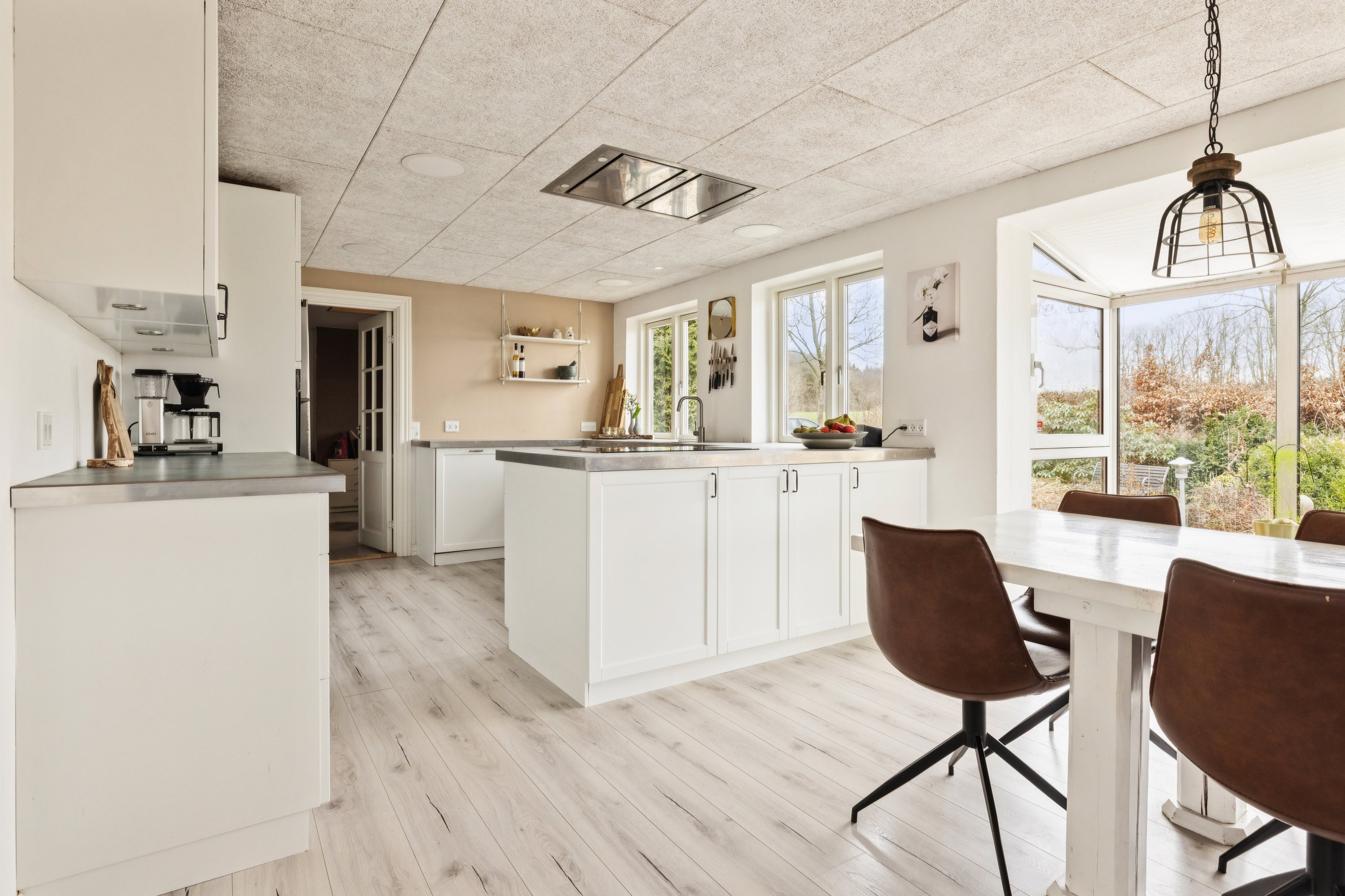 Fremhævet køkken billede i fuldskærmstilstand. Billede af Foldbjergvej 3, Sparkær, 8800 Viborg