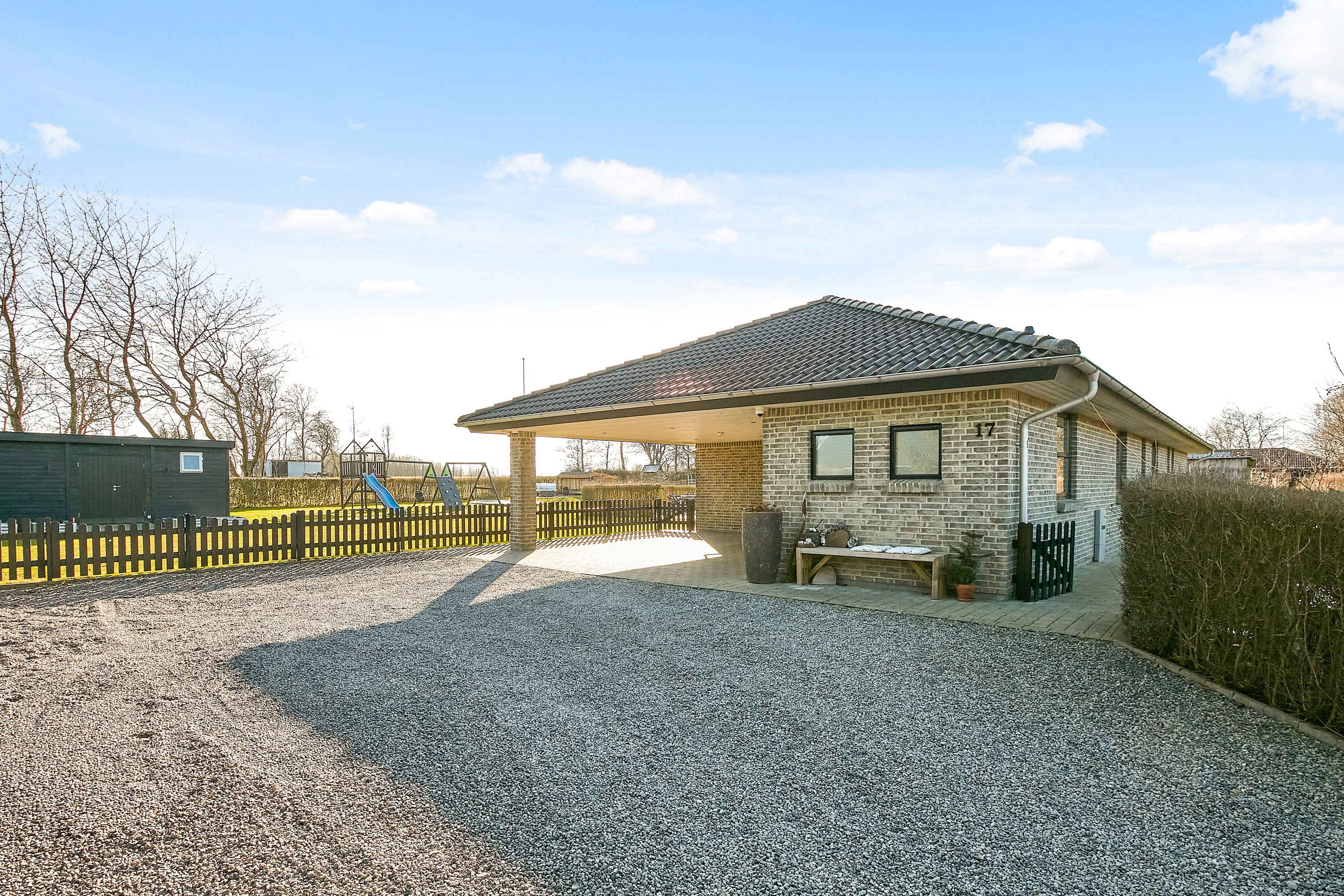 Fremhævet andet billede i fuldskærmstilstand. Billede af Smedevænget 17, Kollemorten, 7323 Give