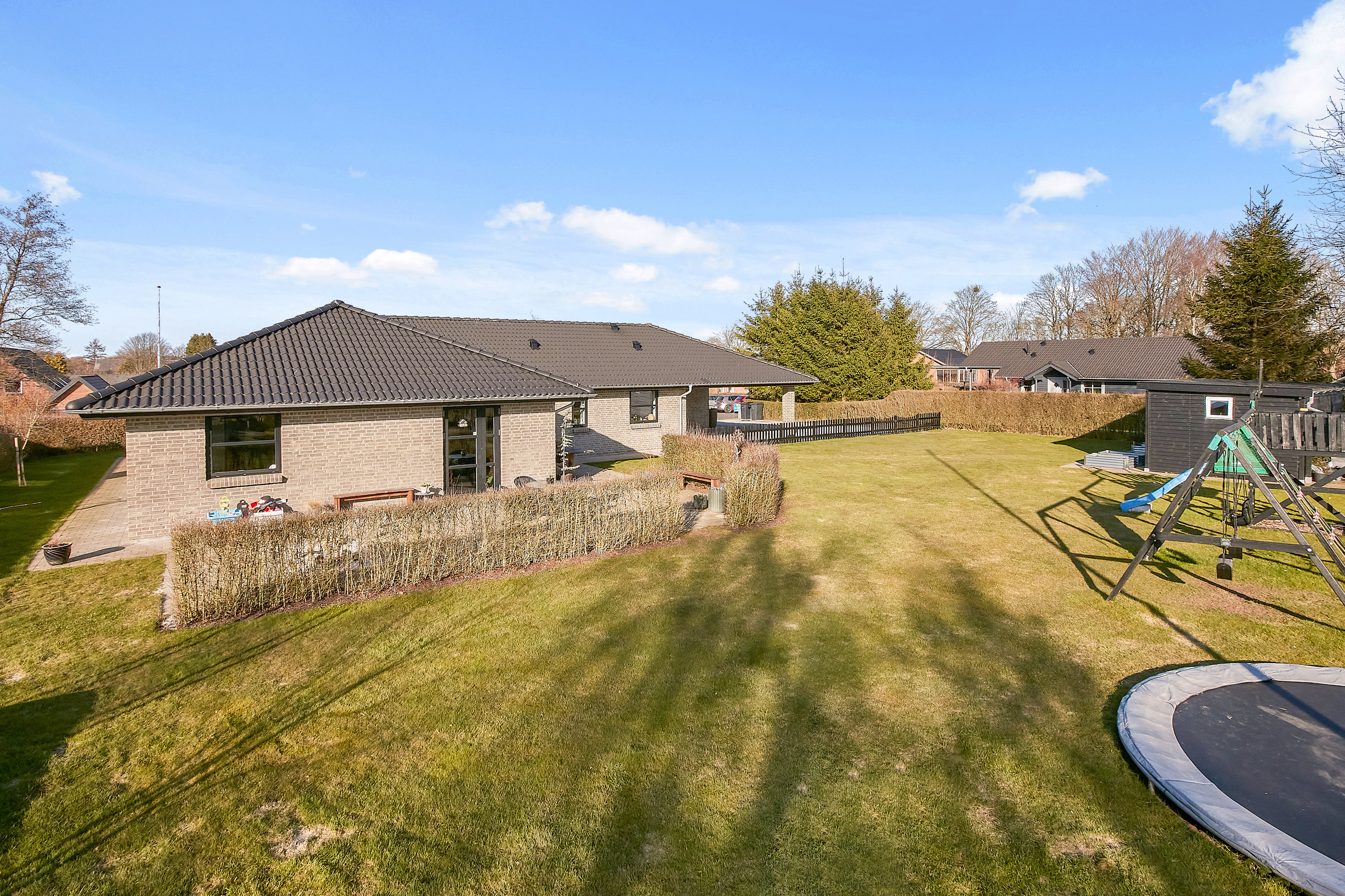 Fremhævet andet billede i fuldskærmstilstand. Billede af Smedevænget 17, Kollemorten, 7323 Give