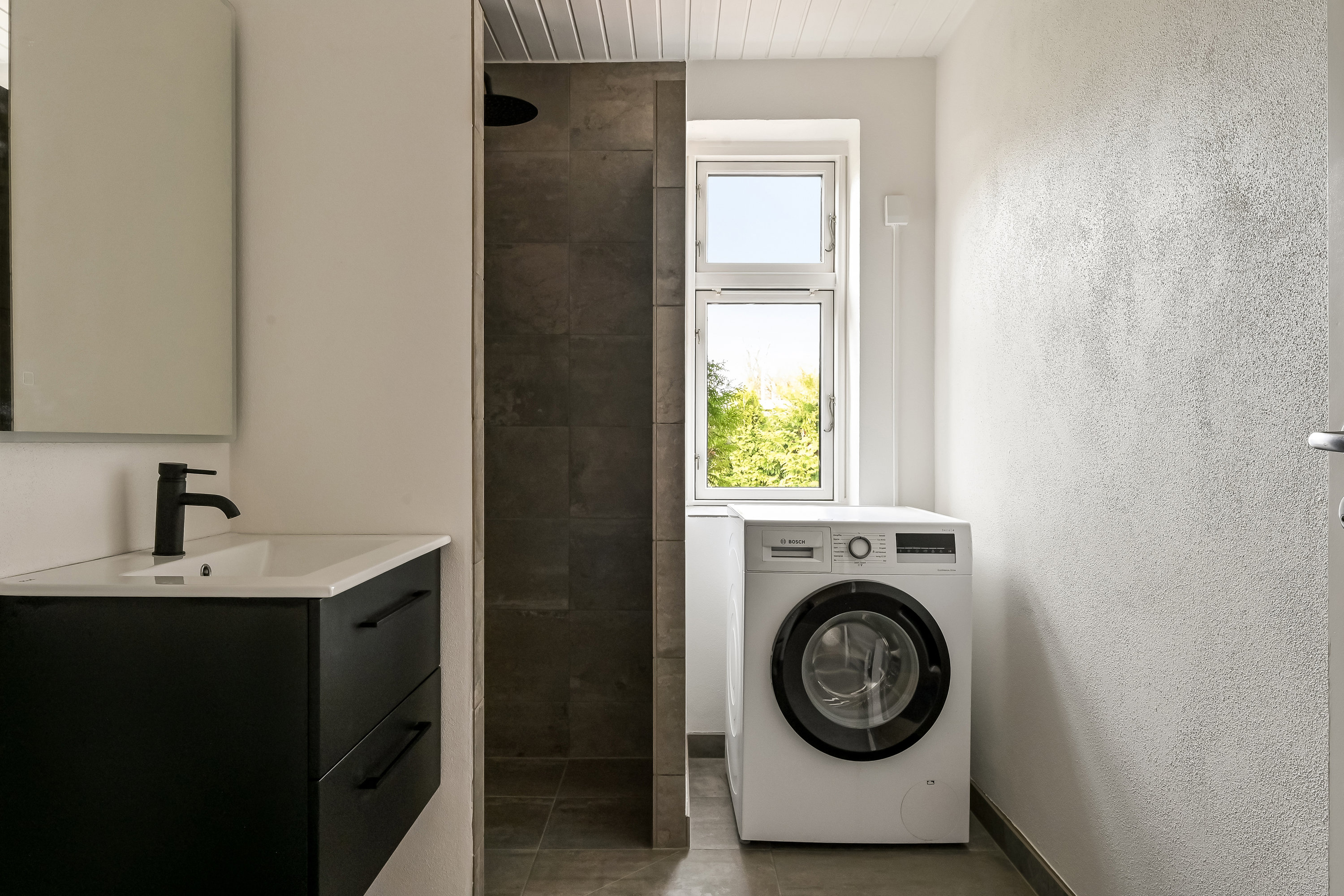 Fremhævet badeværelse billede i fuldskærmstilstand. Billede af H.C. Ørsteds Vej 93C, 7400 Herning