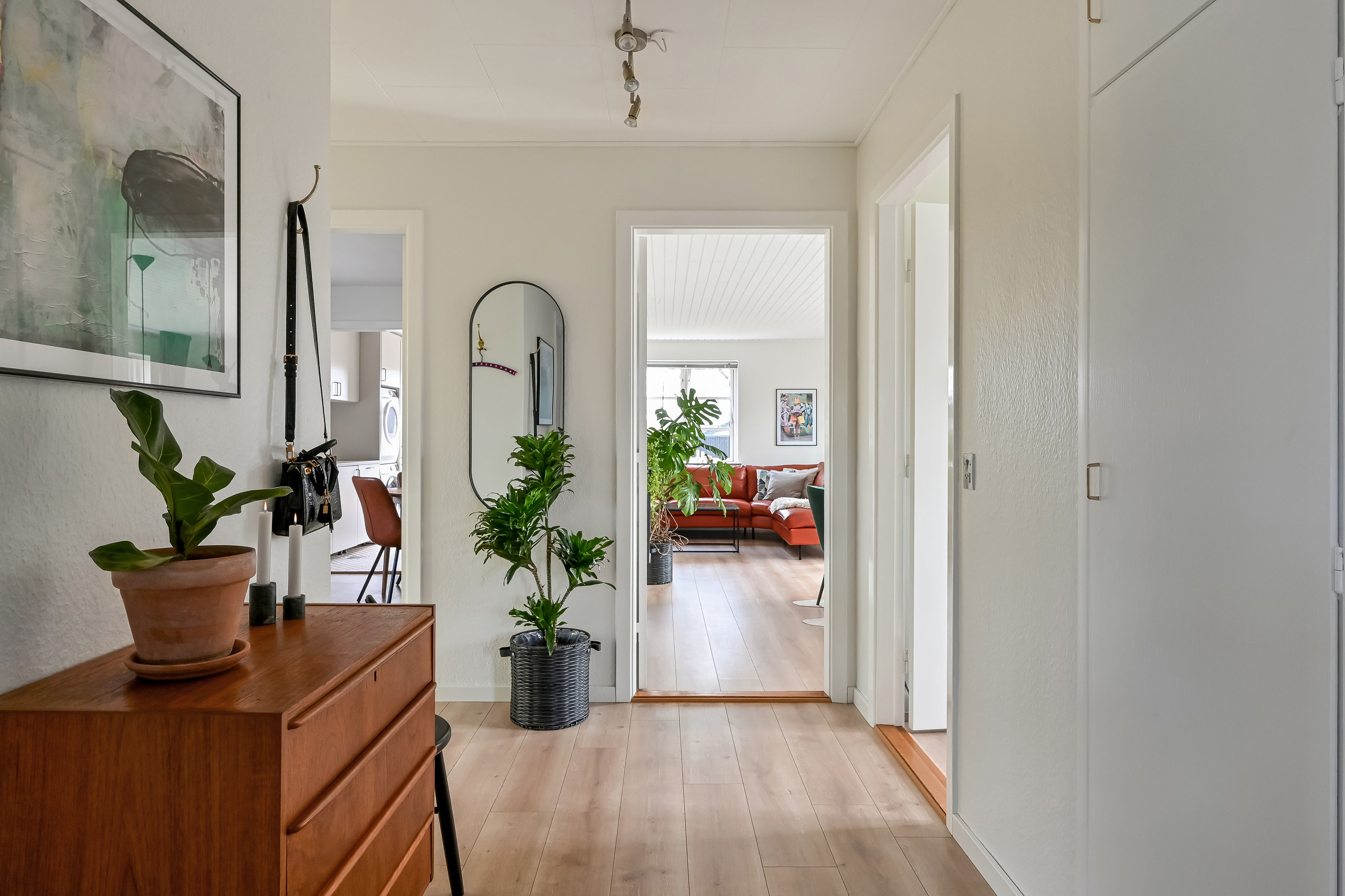 Fremhævet gang billede i fuldskærmstilstand. Billede af Liselundvej 80, Tjørring, 7400 Herning