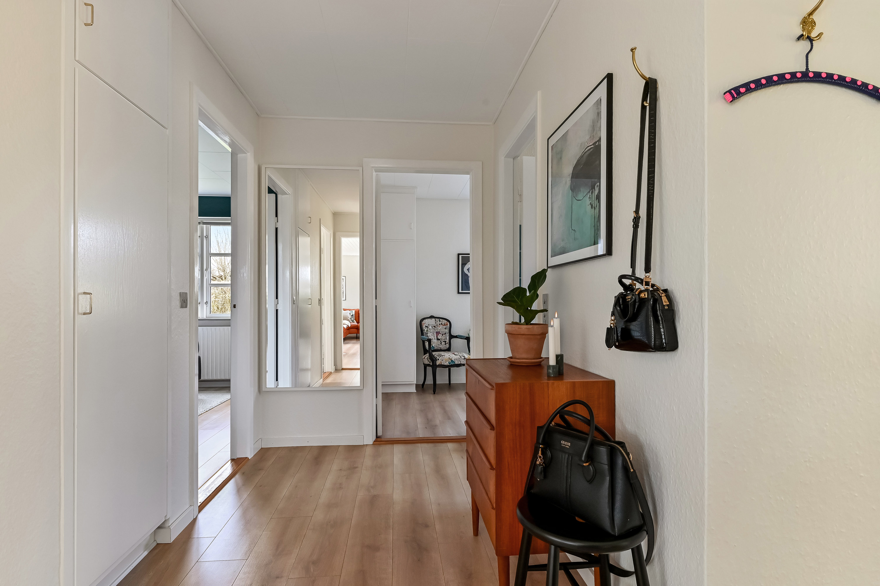 Fremhævet gang billede i fuldskærmstilstand. Billede af Liselundvej 80, Tjørring, 7400 Herning