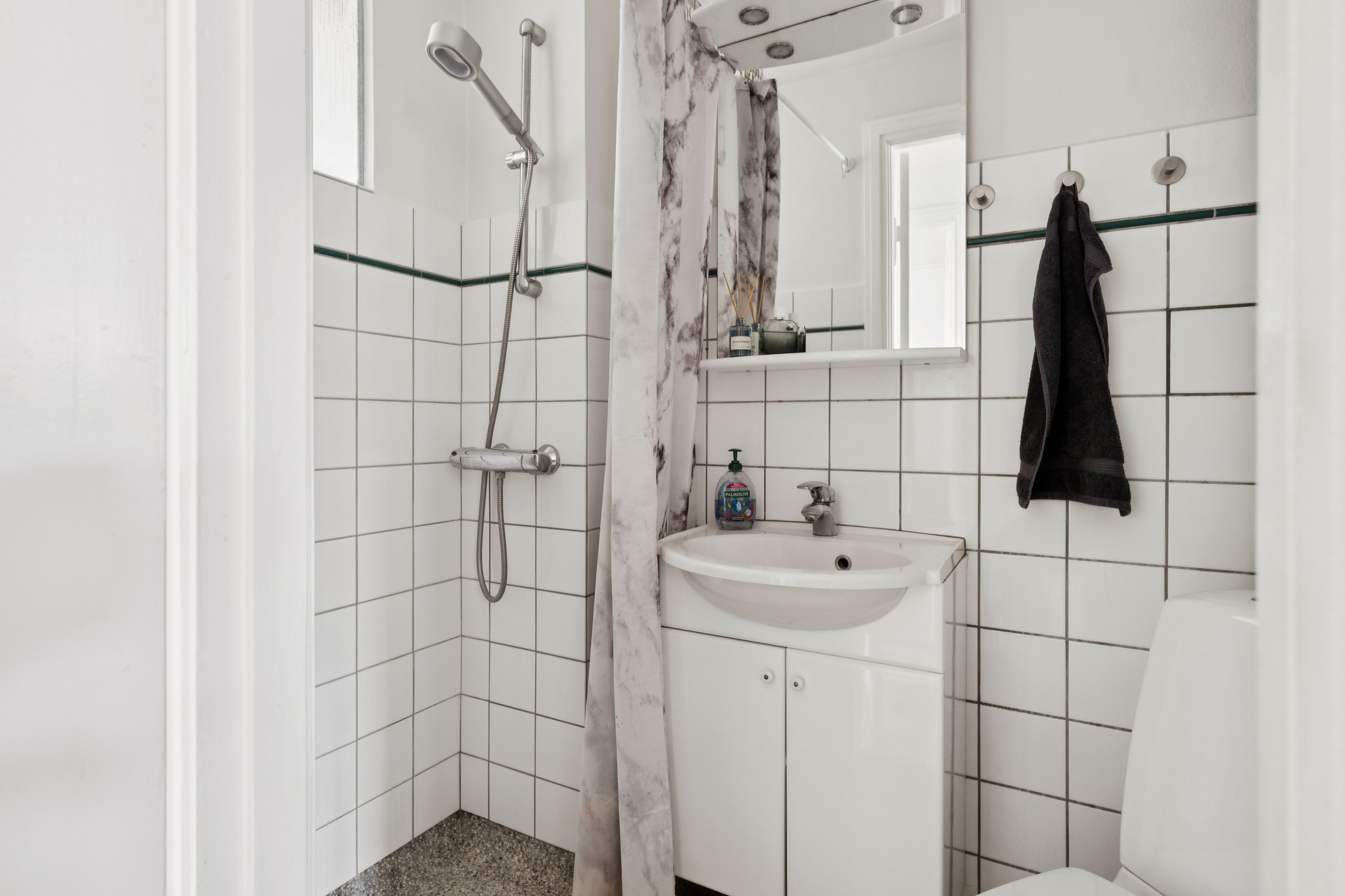 Fremhævet badeværelse billede i fuldskærmstilstand. Billede af Vigerslevvej 50B, 2. tv., 2500 Valby