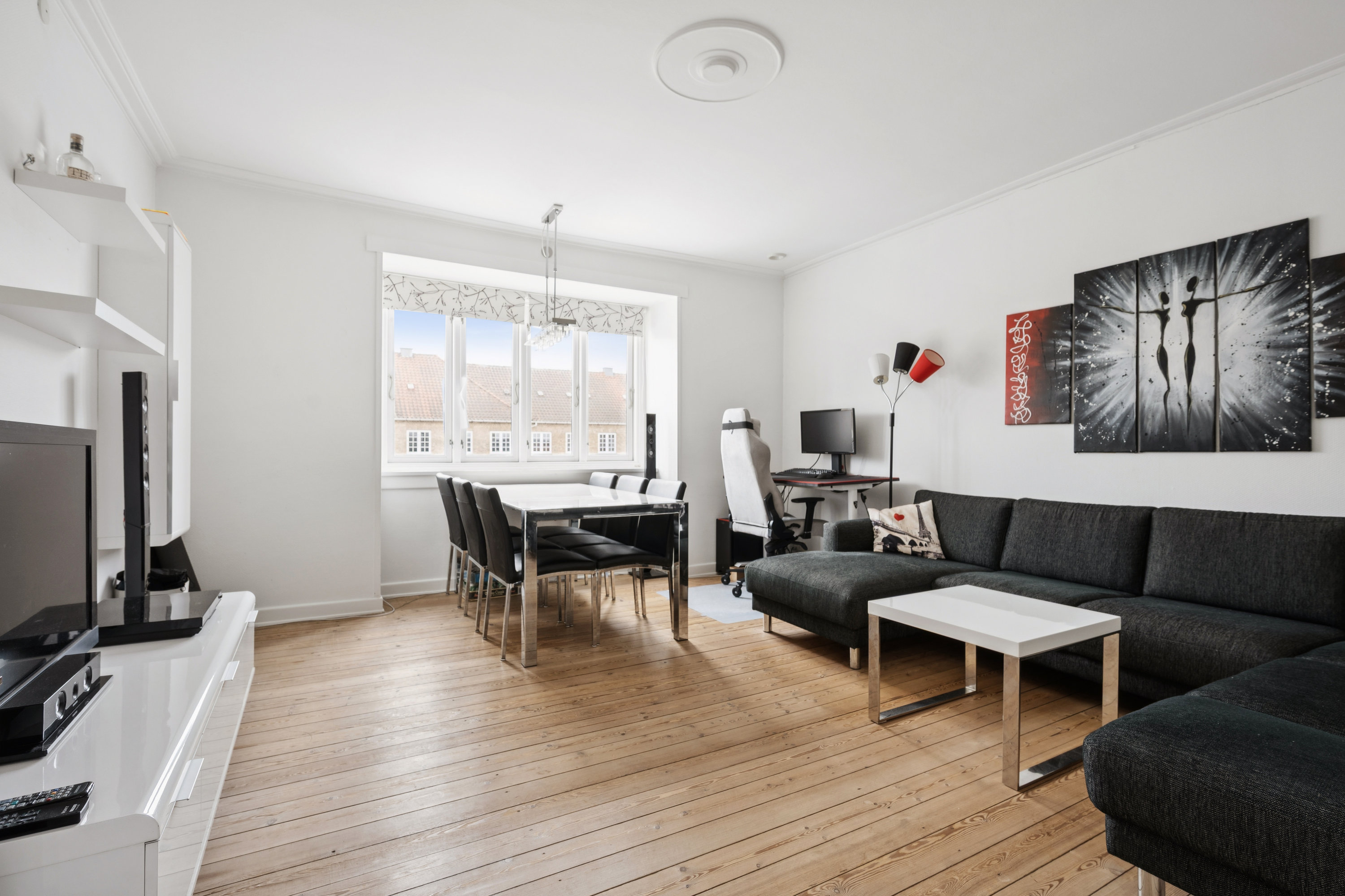 Fremhævet stue billede i fuldskærmstilstand. Billede af Vigerslevvej 50B, 2. tv., 2500 Valby