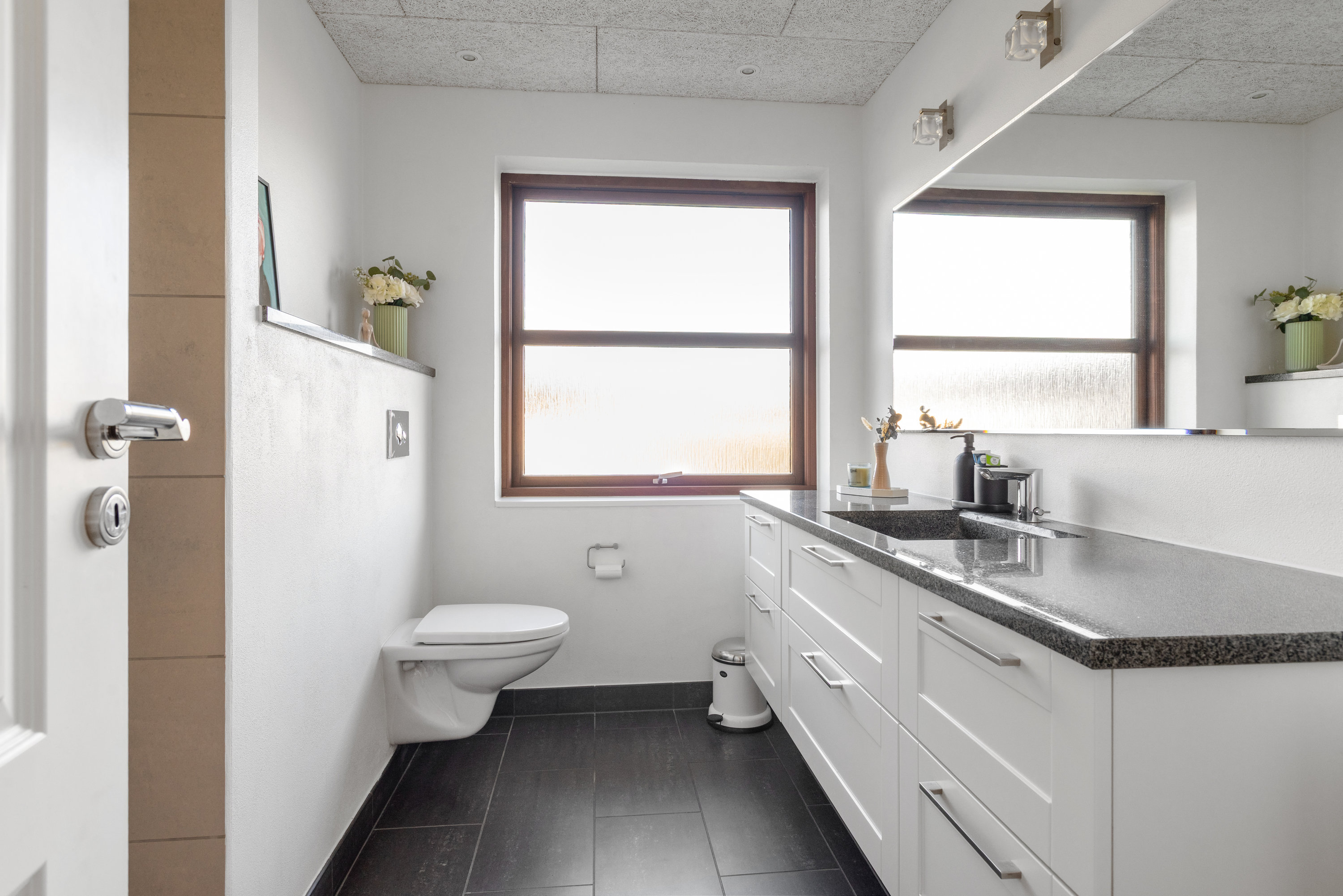 Fremhævet badeværelse billede i fuldskærmstilstand. Billede af Skovvænget 21, 7540 Haderup