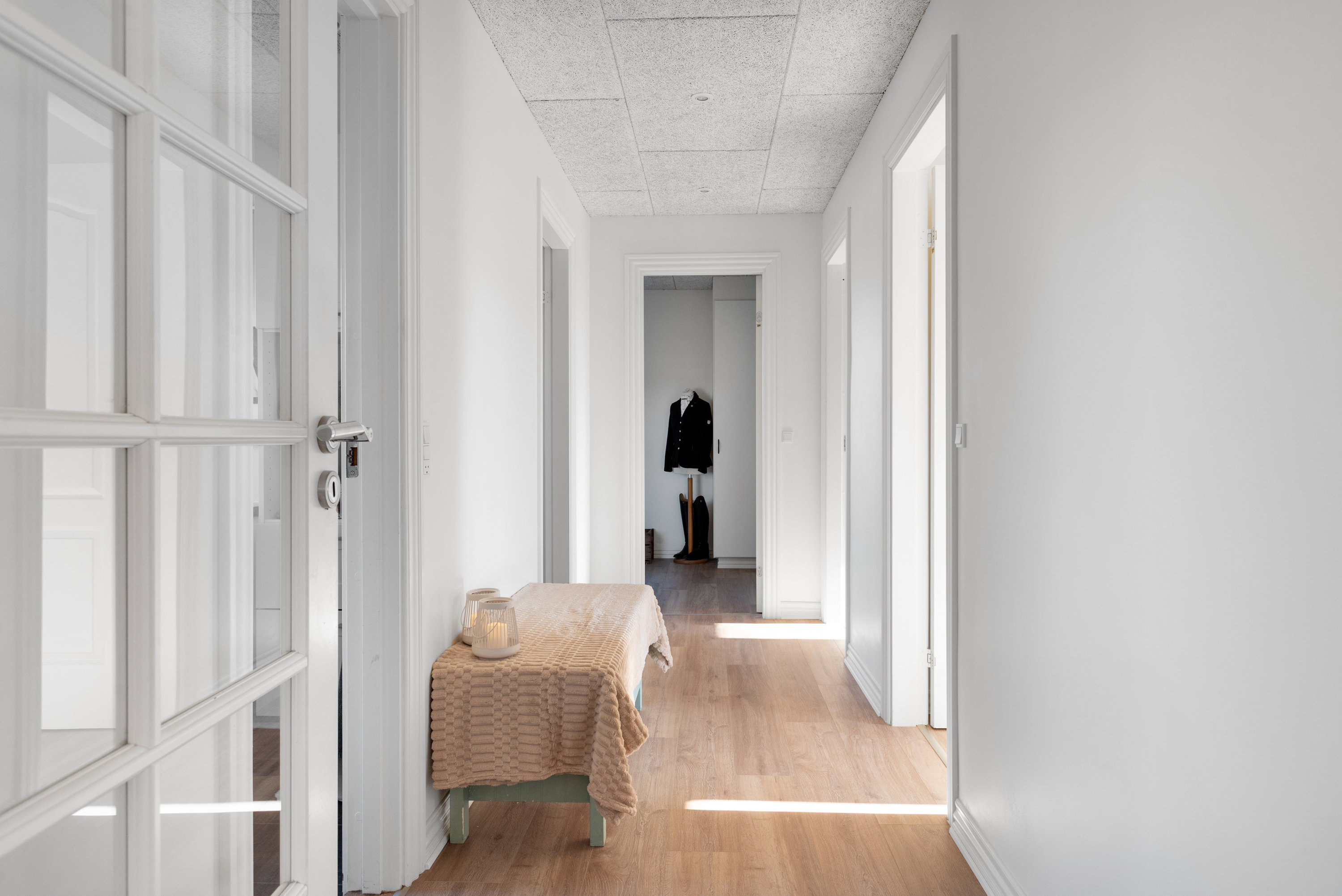 Fremhævet gang billede i fuldskærmstilstand. Billede af Skovvænget 21, 7540 Haderup