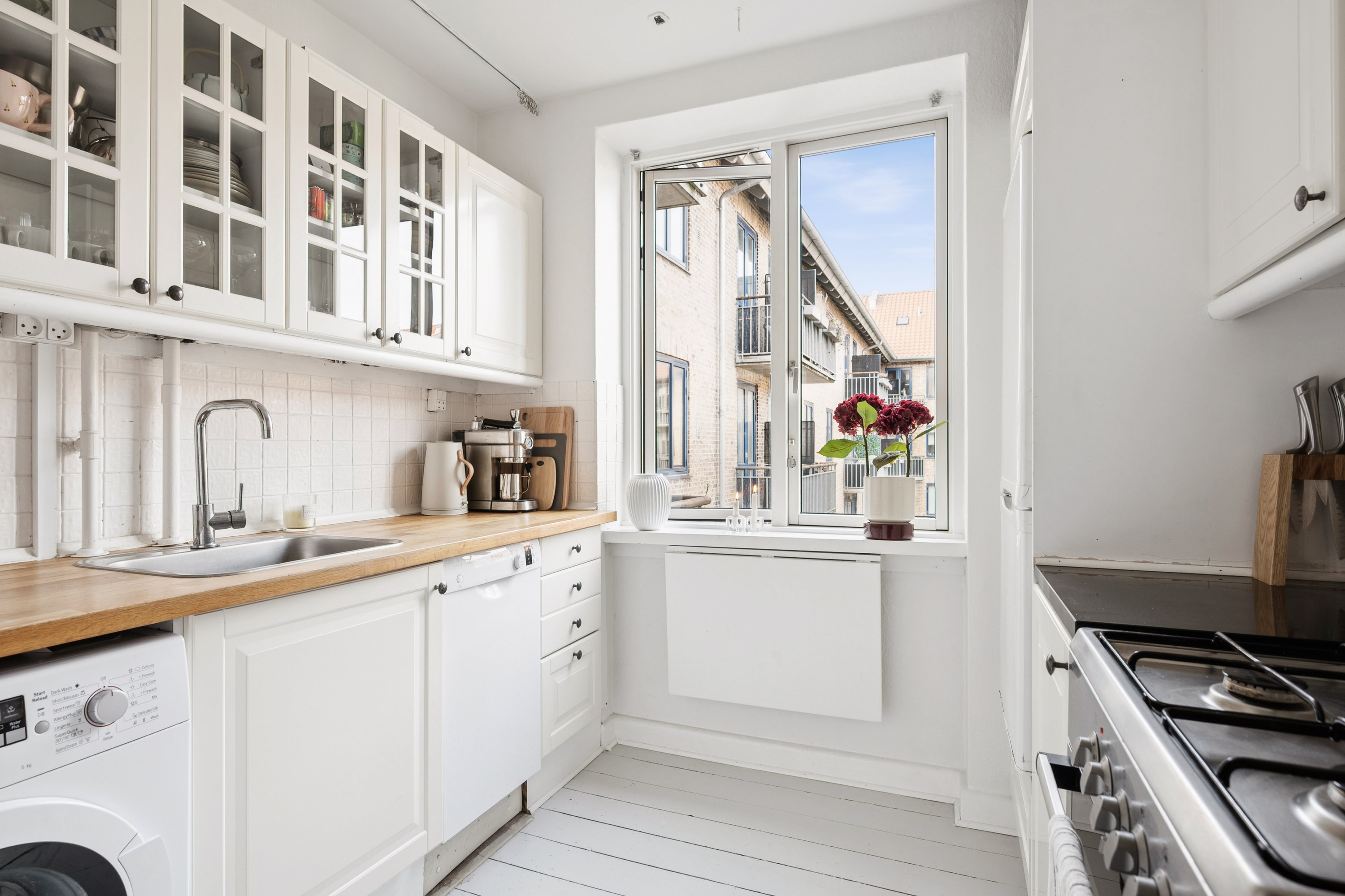 Fremhævet køkken billede i fuldskærmstilstand. Billede af Lauravej 19, 3. th., 2500 Valby