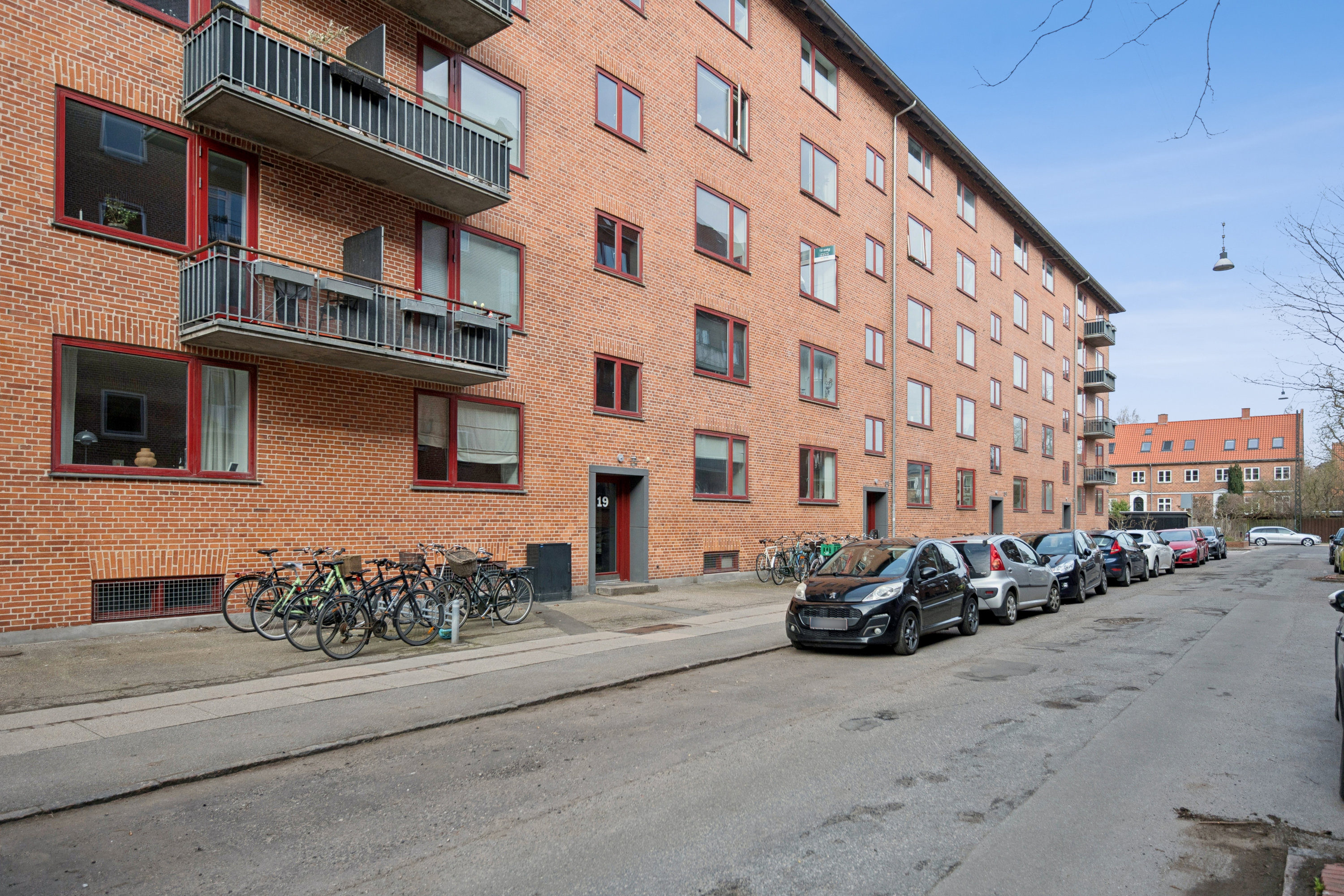 Fremhævet andet billede i fuldskærmstilstand. Billede af Lauravej 19, 3. th., 2500 Valby