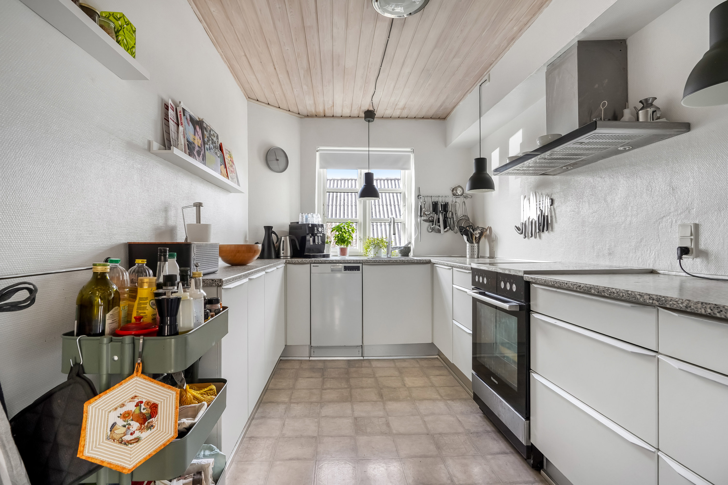 Fremhævet køkken billede i fuldskærmstilstand. Billede af Assensvej 22A, 5500 Middelfart