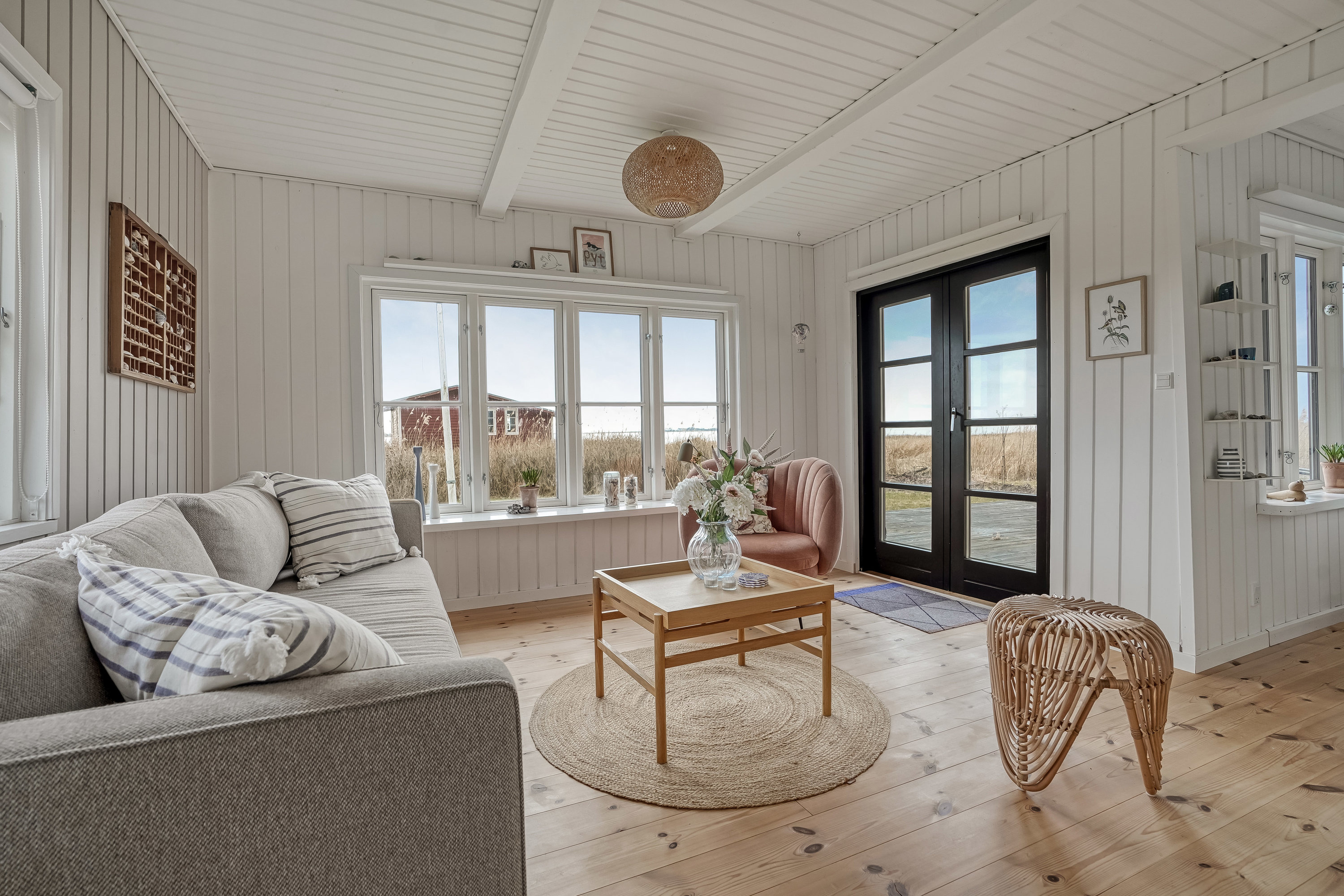 Fremhævet stue billede i fuldskærmstilstand. Billede af Juul Nielsenvej 23, Føns, 5580 Nørre Aaby