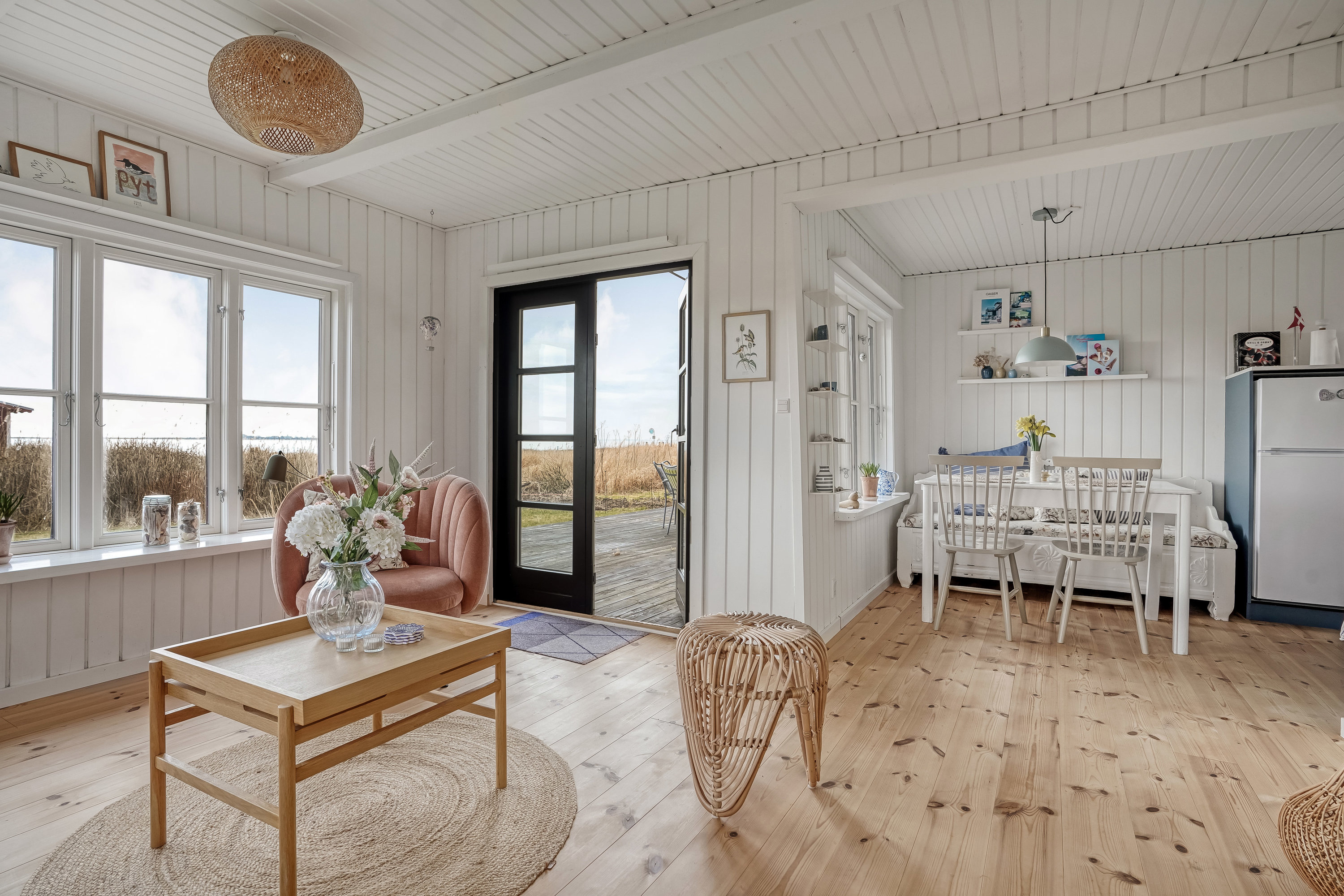 Fremhævet stue billede i fuldskærmstilstand. Billede af Juul Nielsenvej 23, Føns, 5580 Nørre Aaby