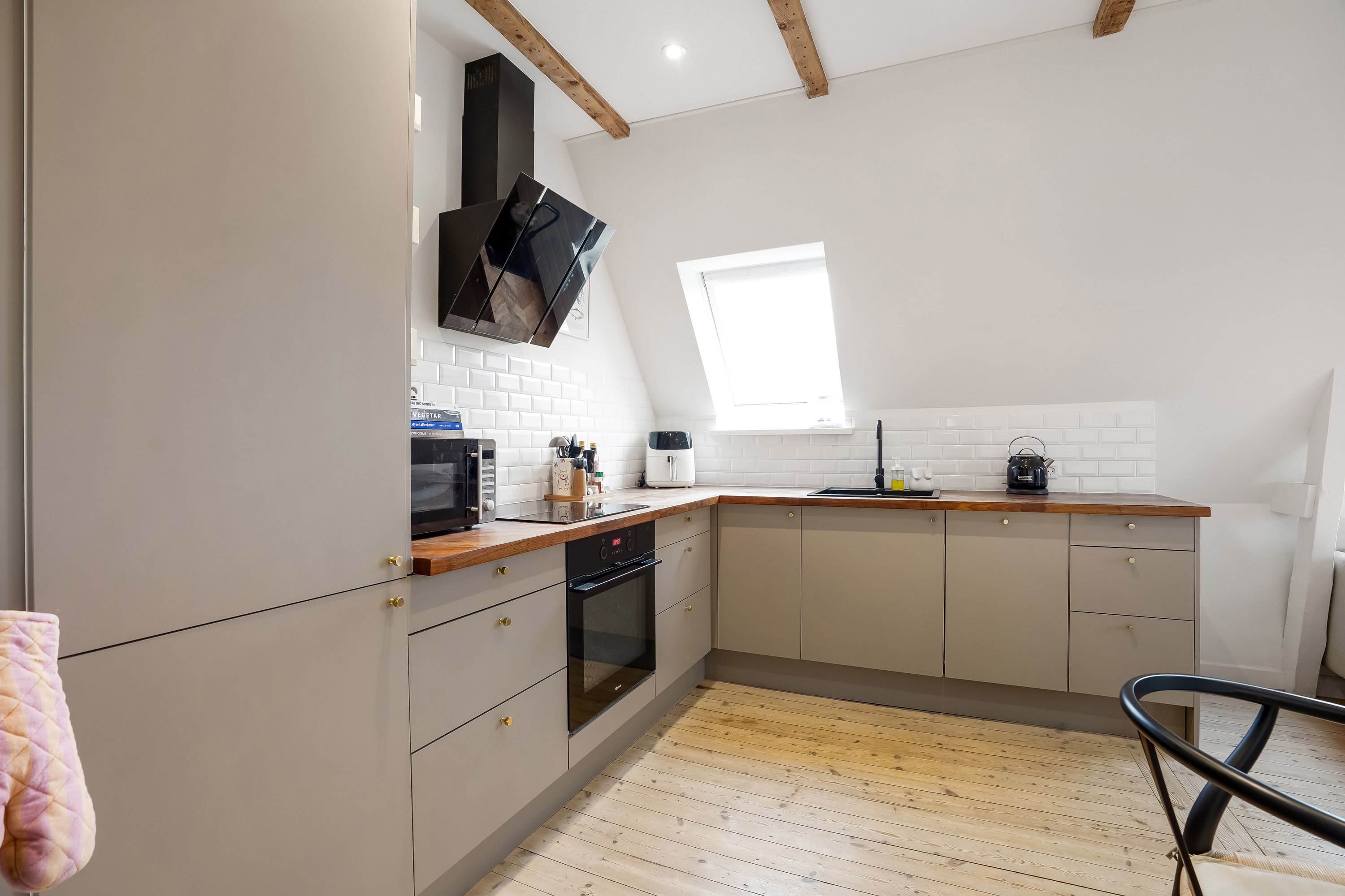 Fremhævet køkken billede i fuldskærmstilstand. Billede af Steinsgade 16, 1. th., 5000 Odense C