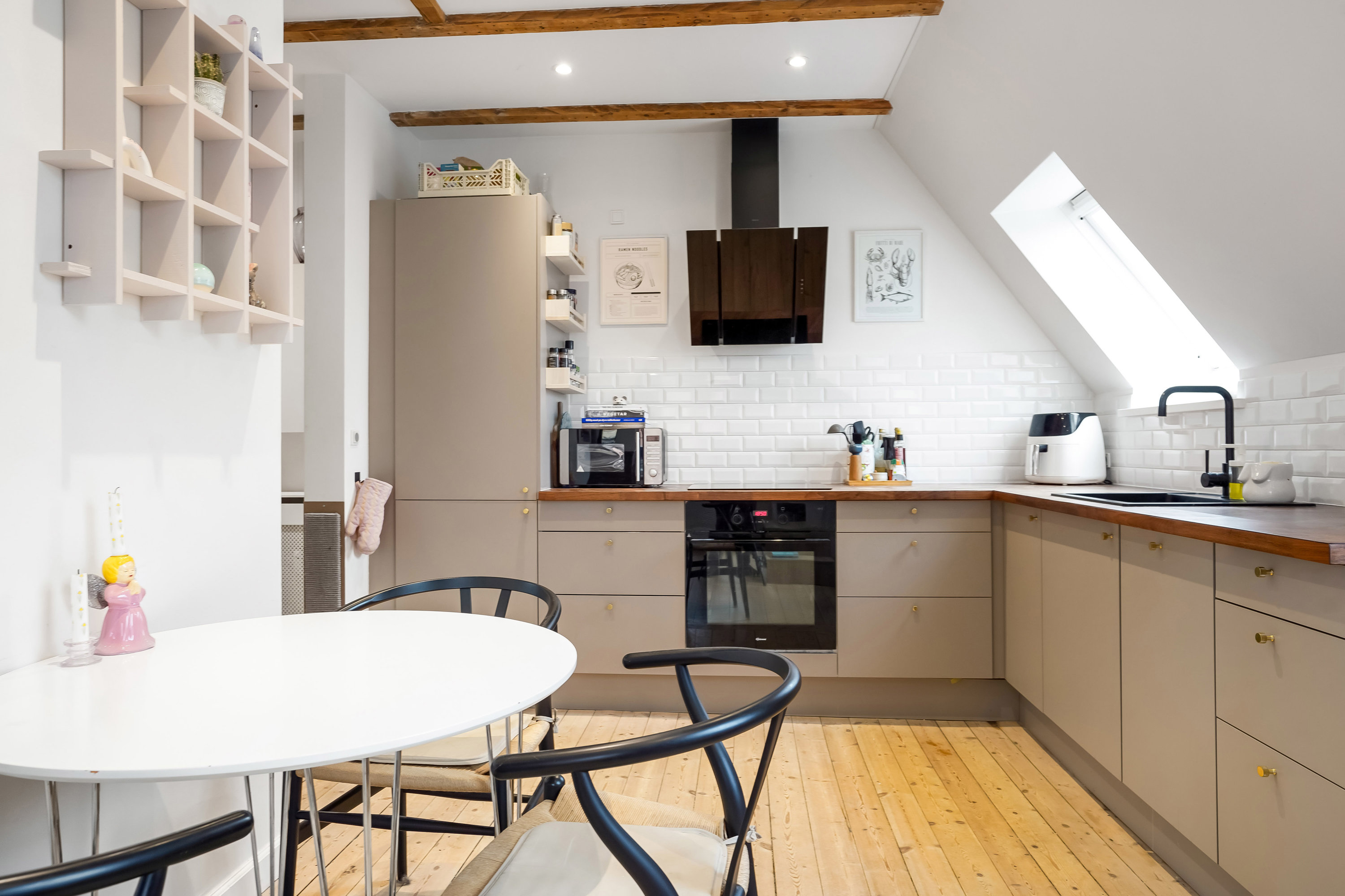 Fremhævet køkken billede i fuldskærmstilstand. Billede af Steinsgade 16, 1. th., 5000 Odense C