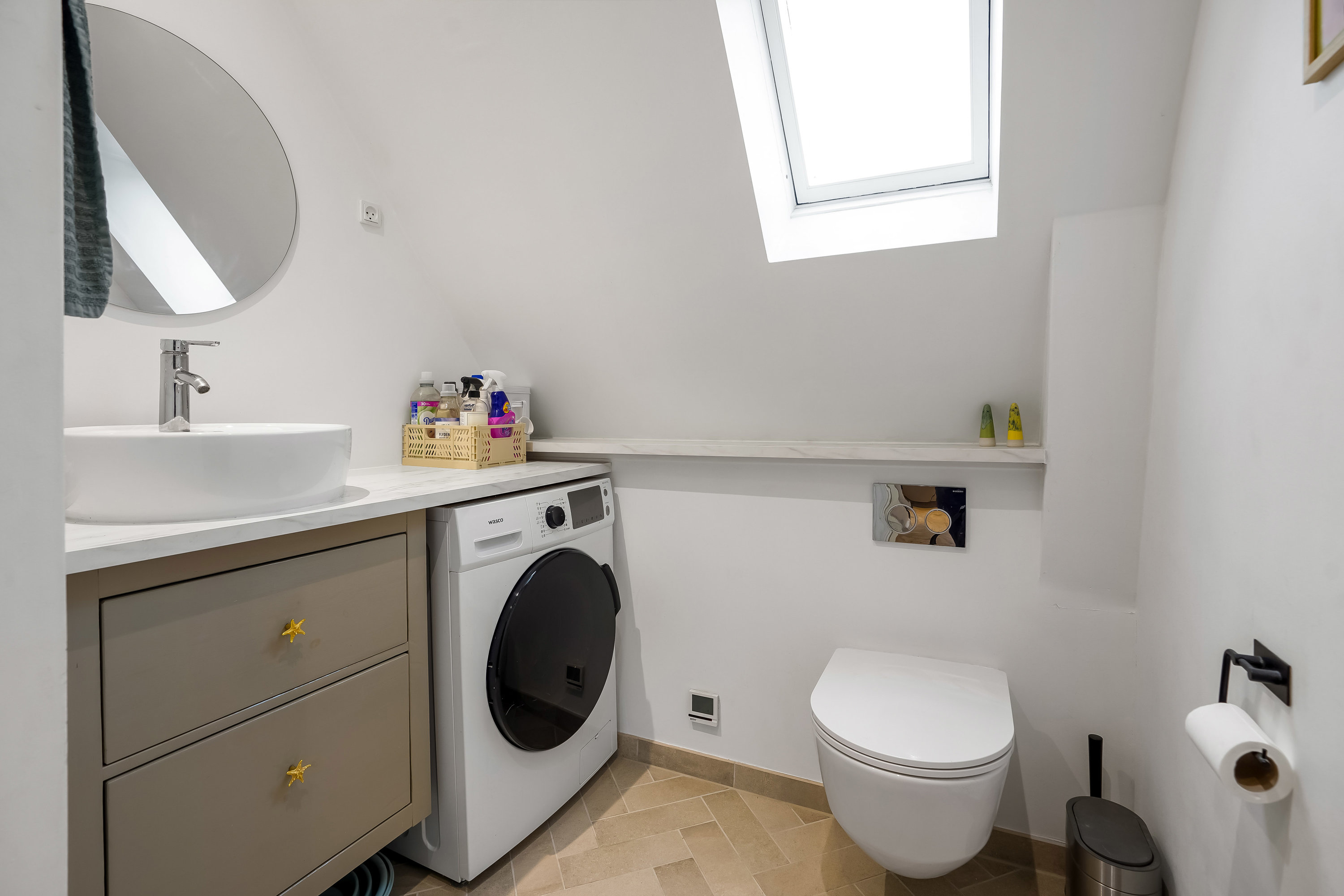 Fremhævet toilet billede i fuldskærmstilstand. Billede af Steinsgade 16, 1. th., 5000 Odense C