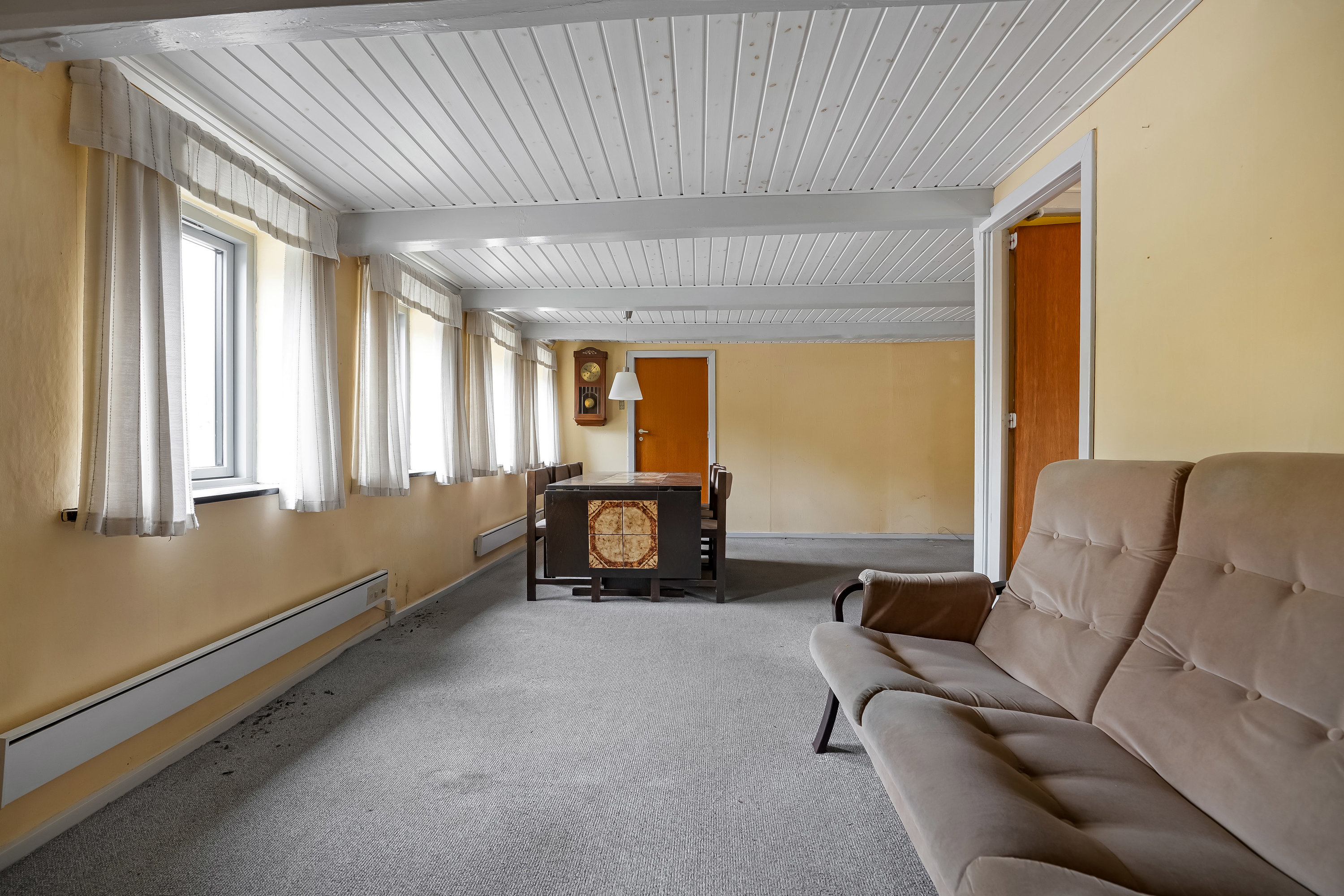 Fremhævet stue billede i fuldskærmstilstand. Billede af Krengerupvej 117, Nårup, 5690 Tommerup