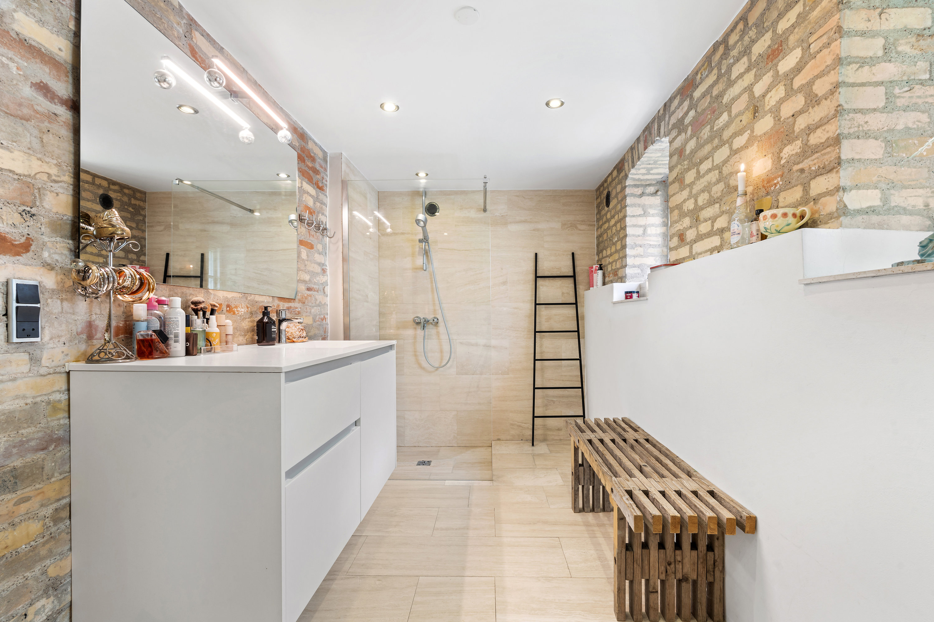 Fremhævet  billede i fuldskærmstilstand. Billede af Allégade 69, 5000 Odense C