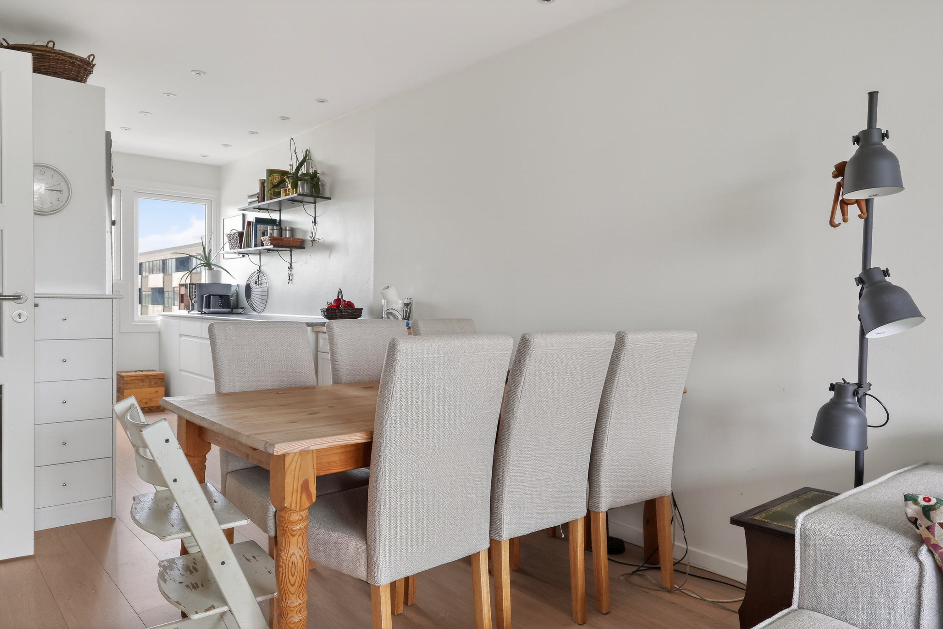 Fremhævet stue billede i fuldskærmstilstand. Billede af Teglgårdsvej 551, 2. th., 3050 Humlebæk