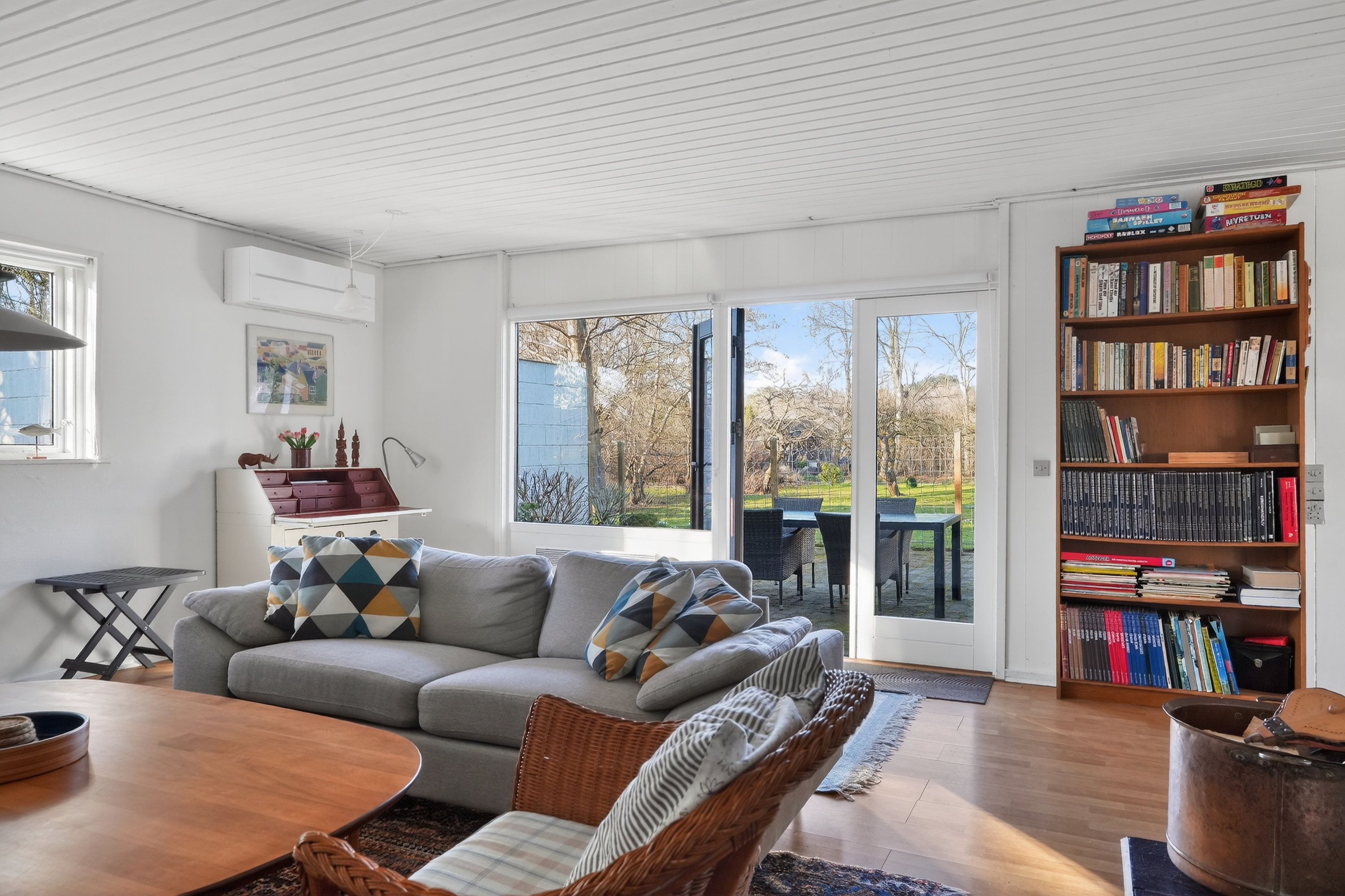 Fremhævet stue billede i fuldskærmstilstand. Billede af Lærkeengen 1, Klint, 4500 Nykøbing Sj