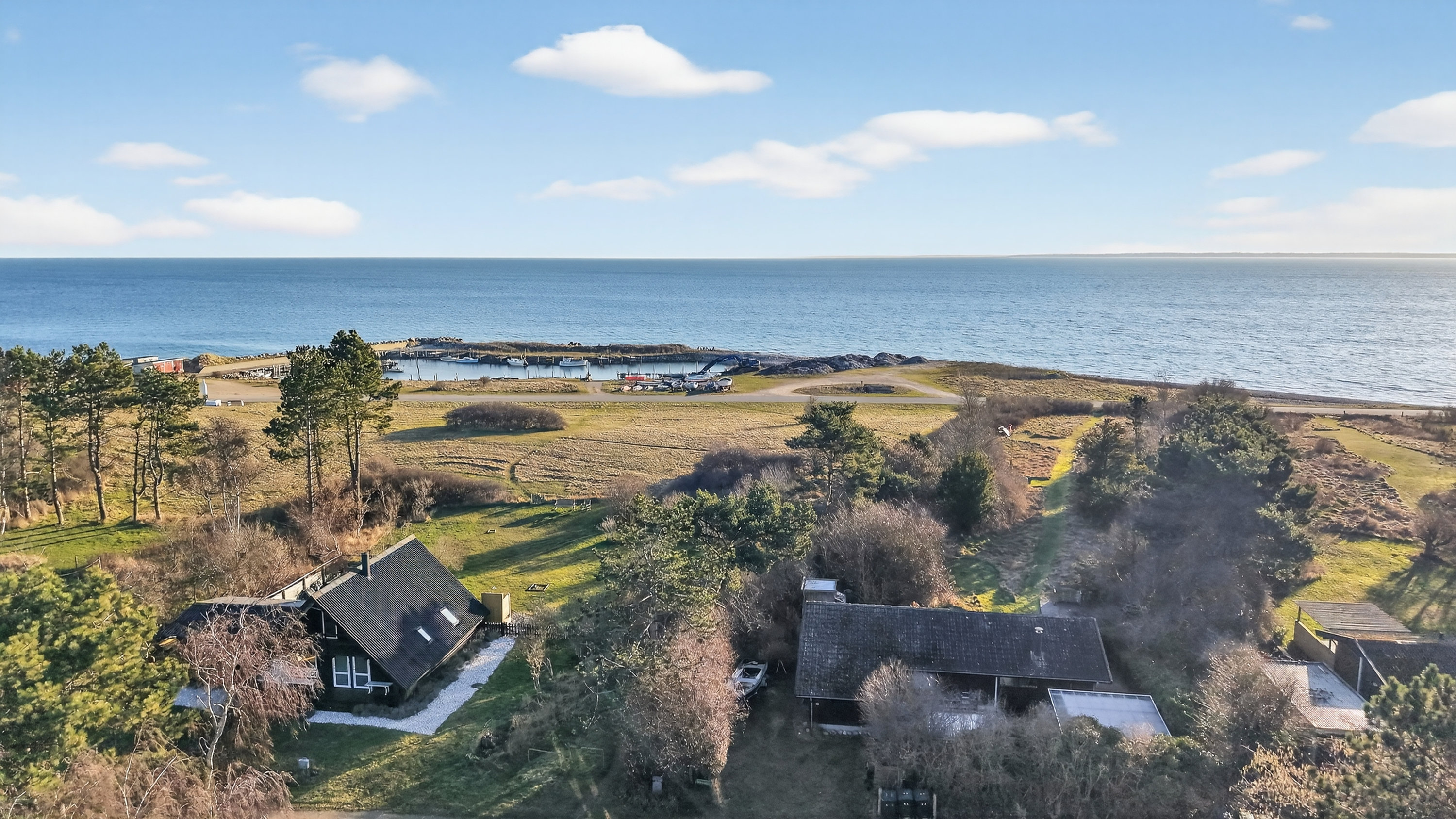 Fremhævet luftfoto billede i fuldskærmstilstand. Billede af Lærkeengen 1, Klint, 4500 Nykøbing Sj