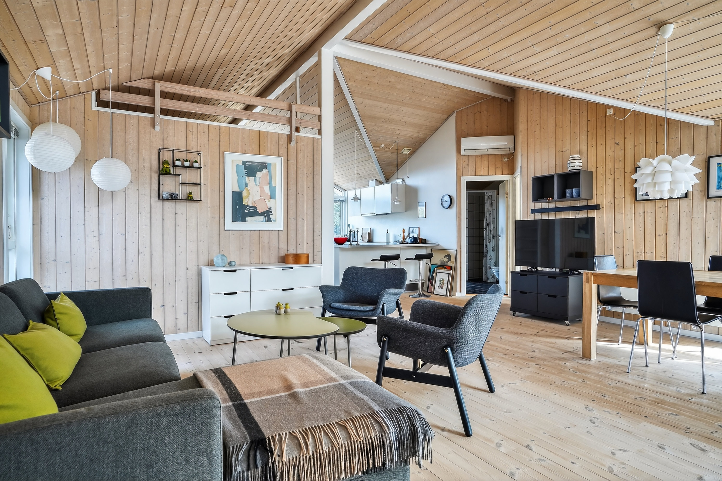 Fremhævet stue billede i fuldskærmstilstand. Billede af Majrosevej 8, Yderby Lyng, 4583 Sjællands Odde