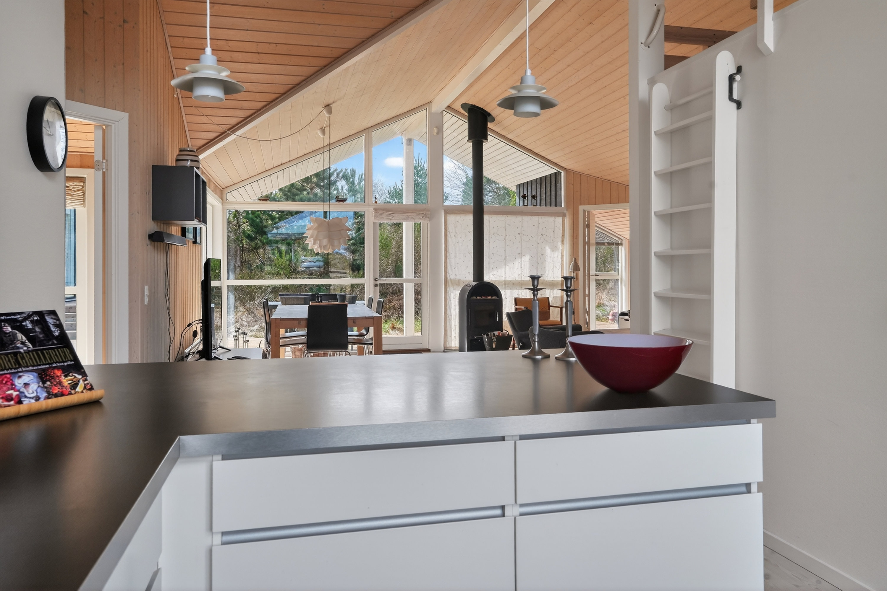 Fremhævet køkken billede i fuldskærmstilstand. Billede af Majrosevej 8, Yderby Lyng, 4583 Sjællands Odde