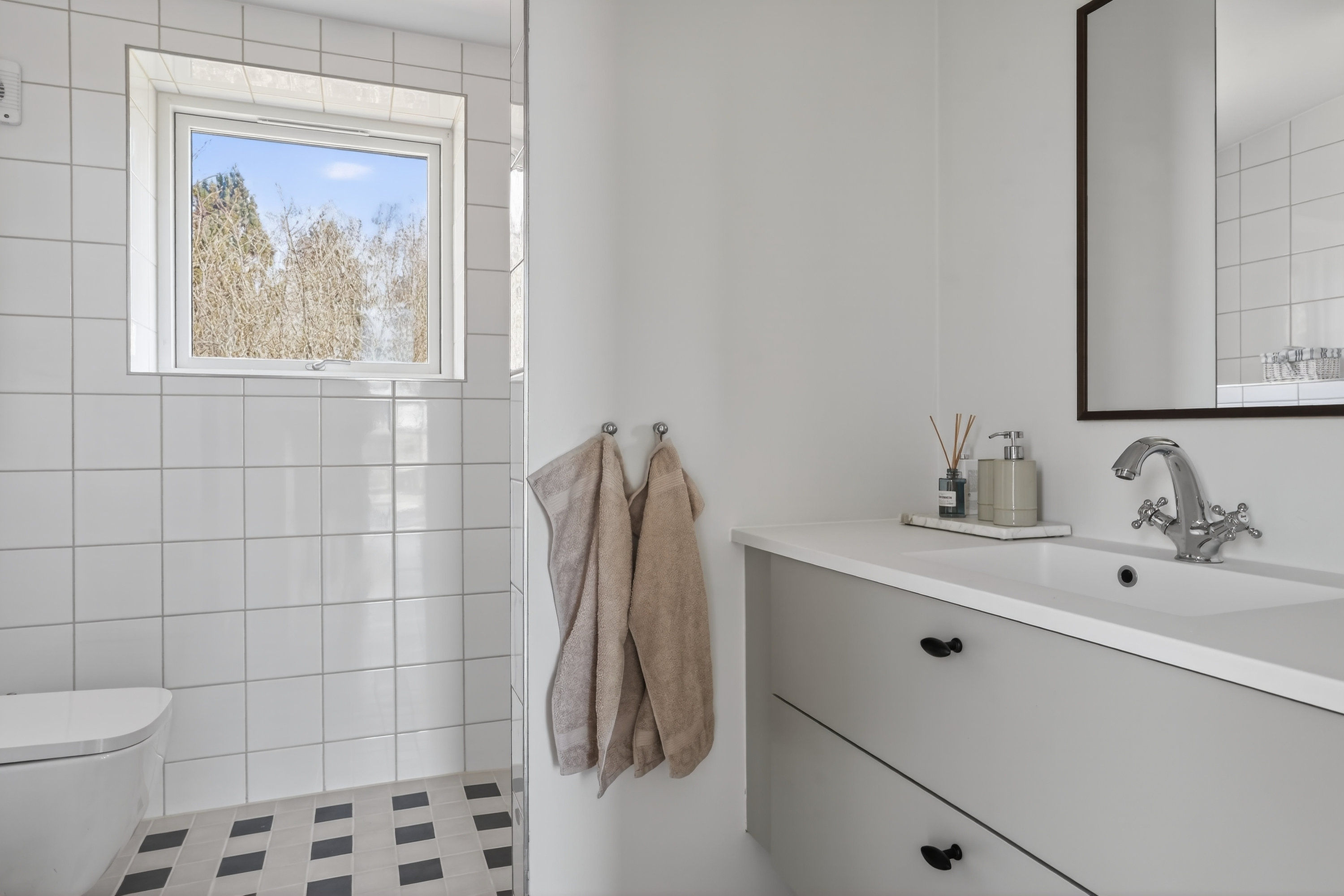 Fremhævet badeværelse billede i fuldskærmstilstand. Billede af Mosesvinget 8, Nyrup, 4500 Nykøbing Sj