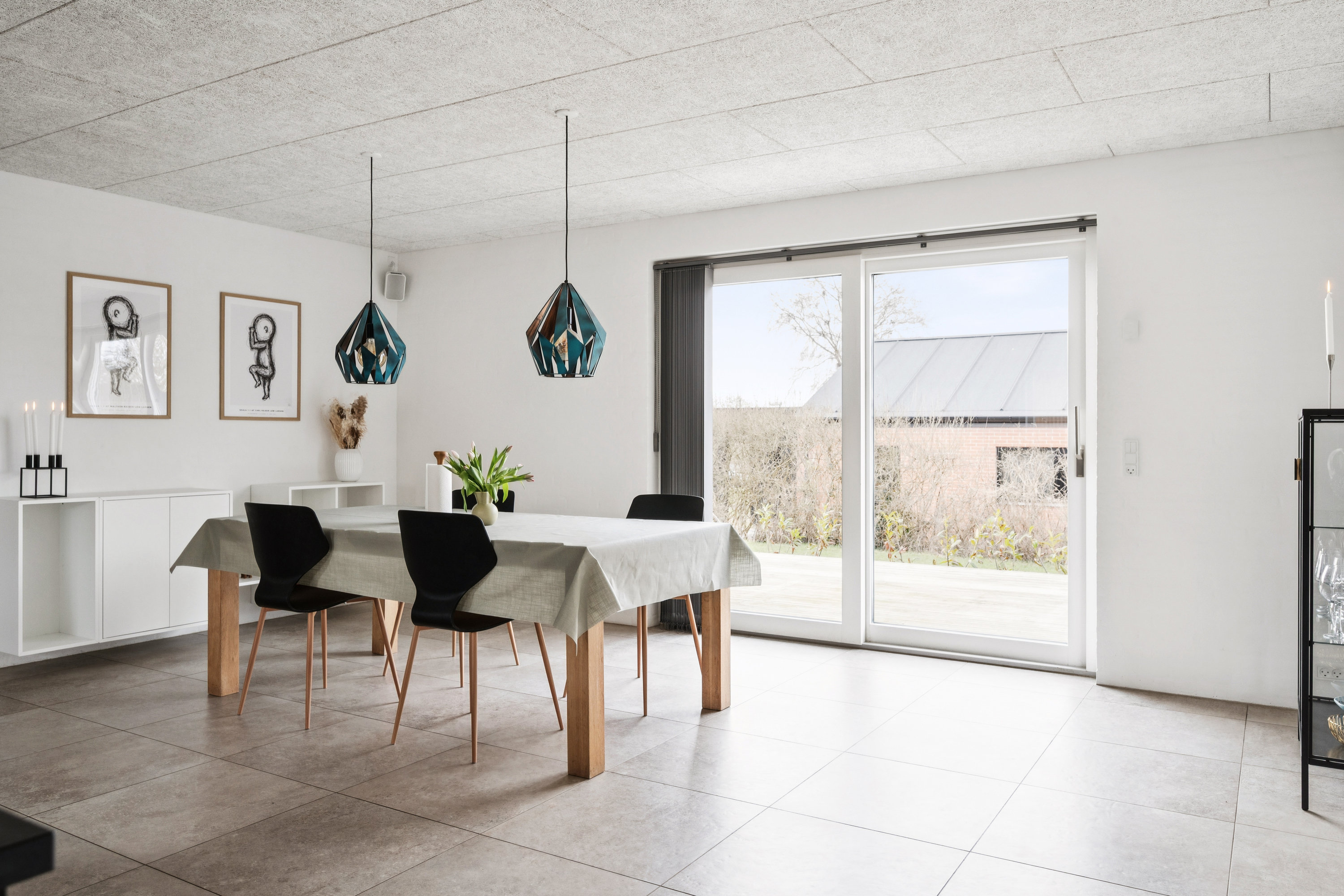 Fremhævet stue billede i fuldskærmstilstand. Billede af Gråstenvej 12, Søften, 8382 Hinnerup