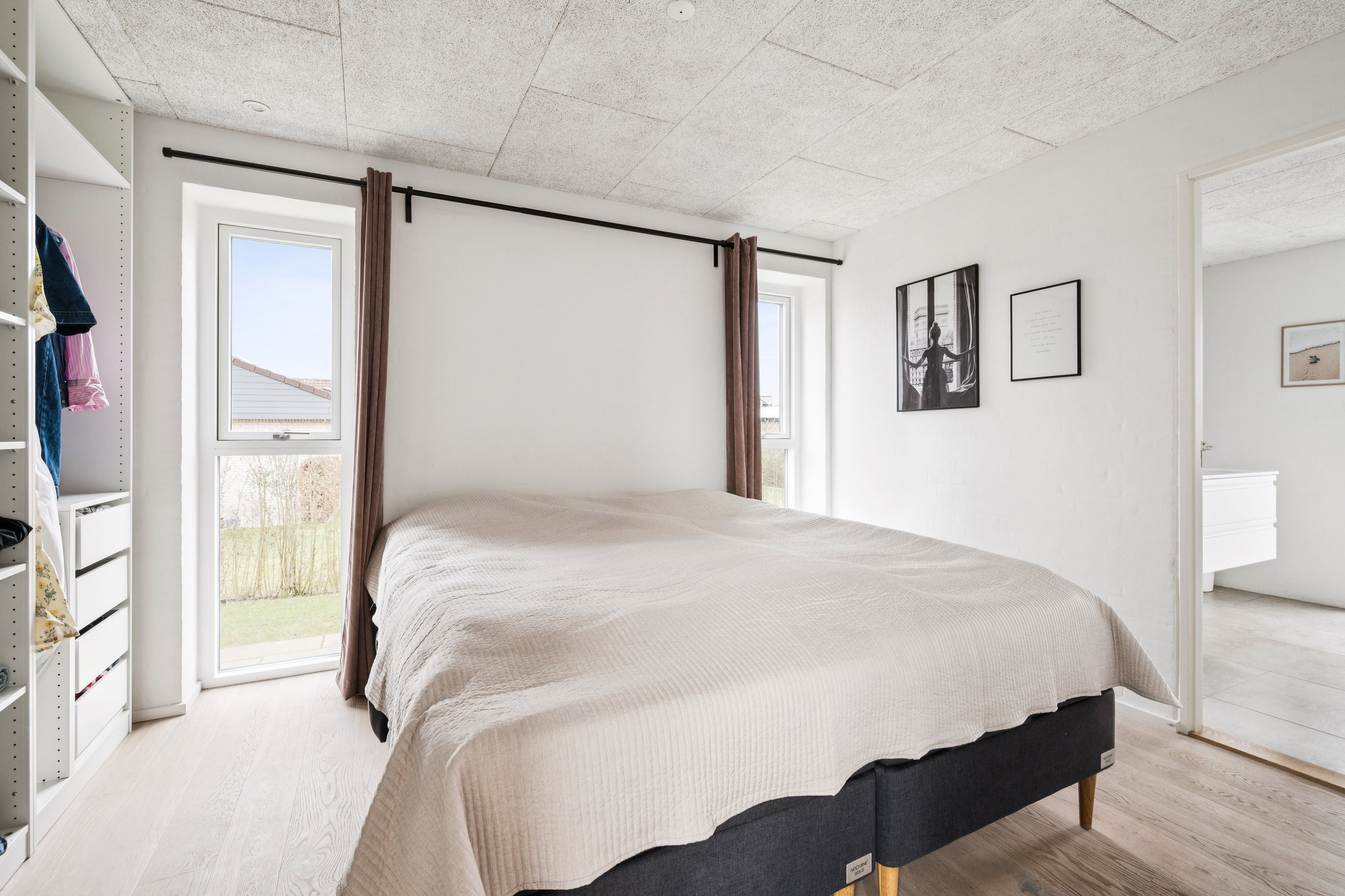 Fremhævet værelse billede i fuldskærmstilstand. Billede af Gråstenvej 12, Søften, 8382 Hinnerup