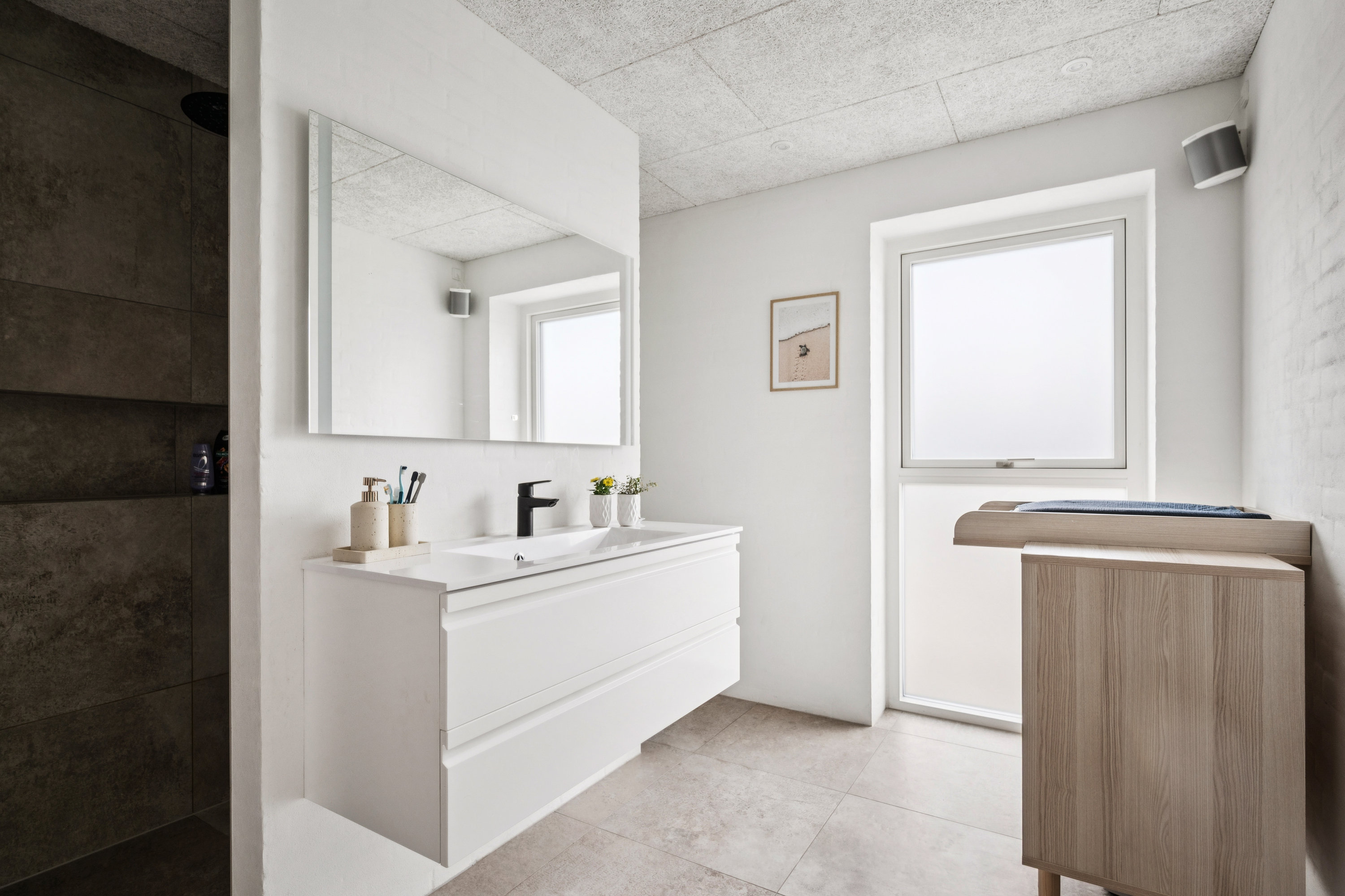 Fremhævet badeværelse billede i fuldskærmstilstand. Billede af Gråstenvej 12, Søften, 8382 Hinnerup