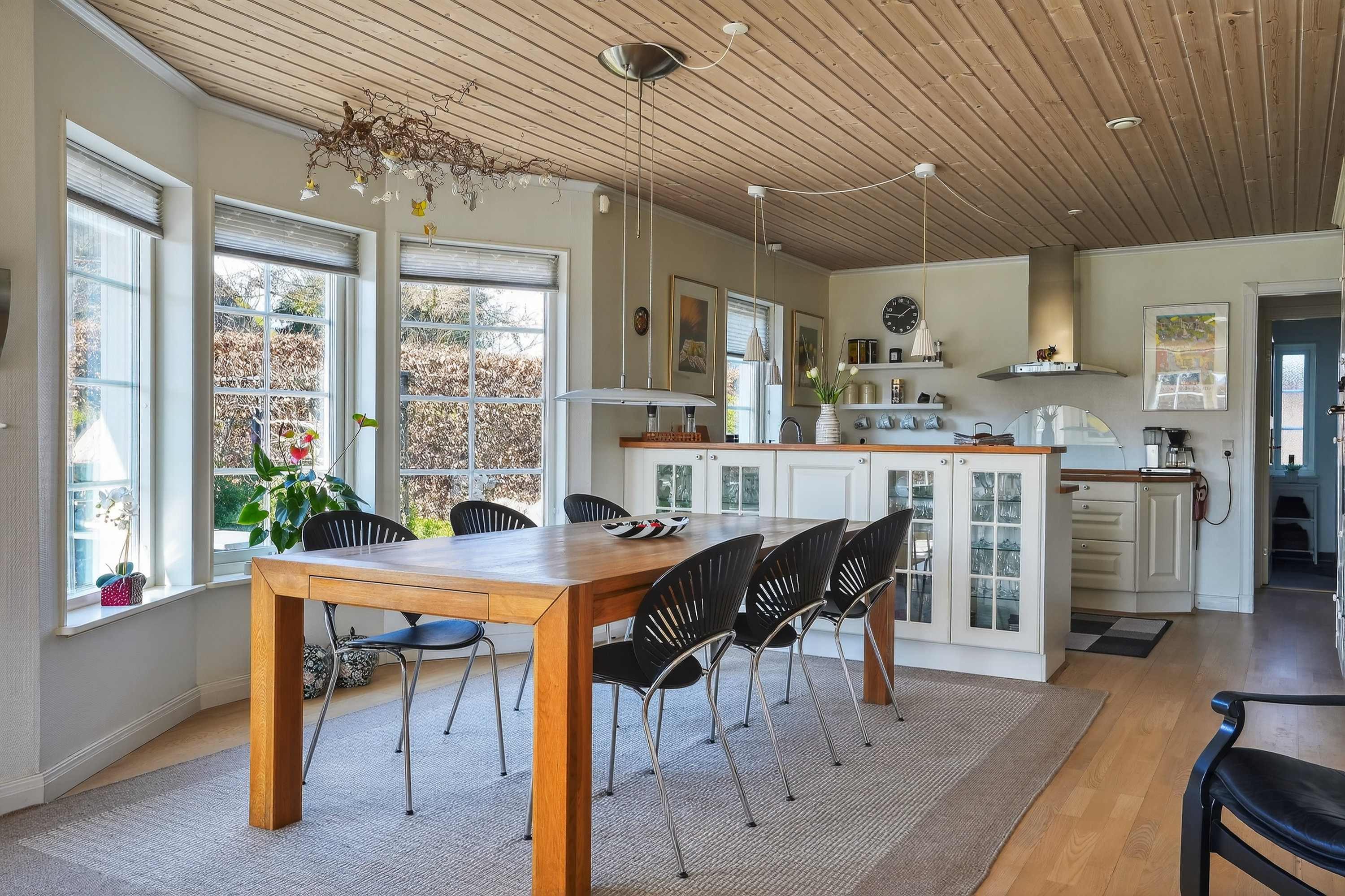 Fremhævet spisestue billede i fuldskærmstilstand. Billede af Klokkelyngen 39, 4573 Højby