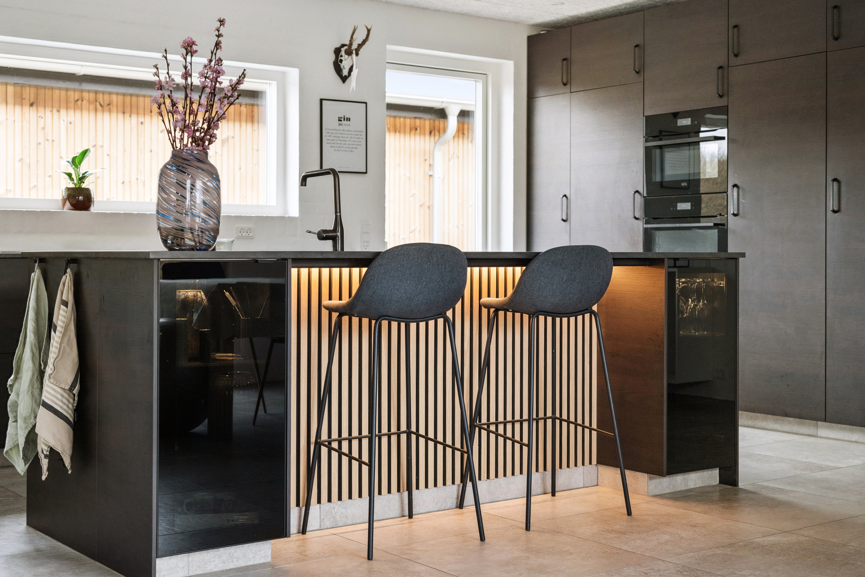 Fremhævet stue billede i fuldskærmstilstand. Billede af Gråstenvej 12, Søften, 8382 Hinnerup