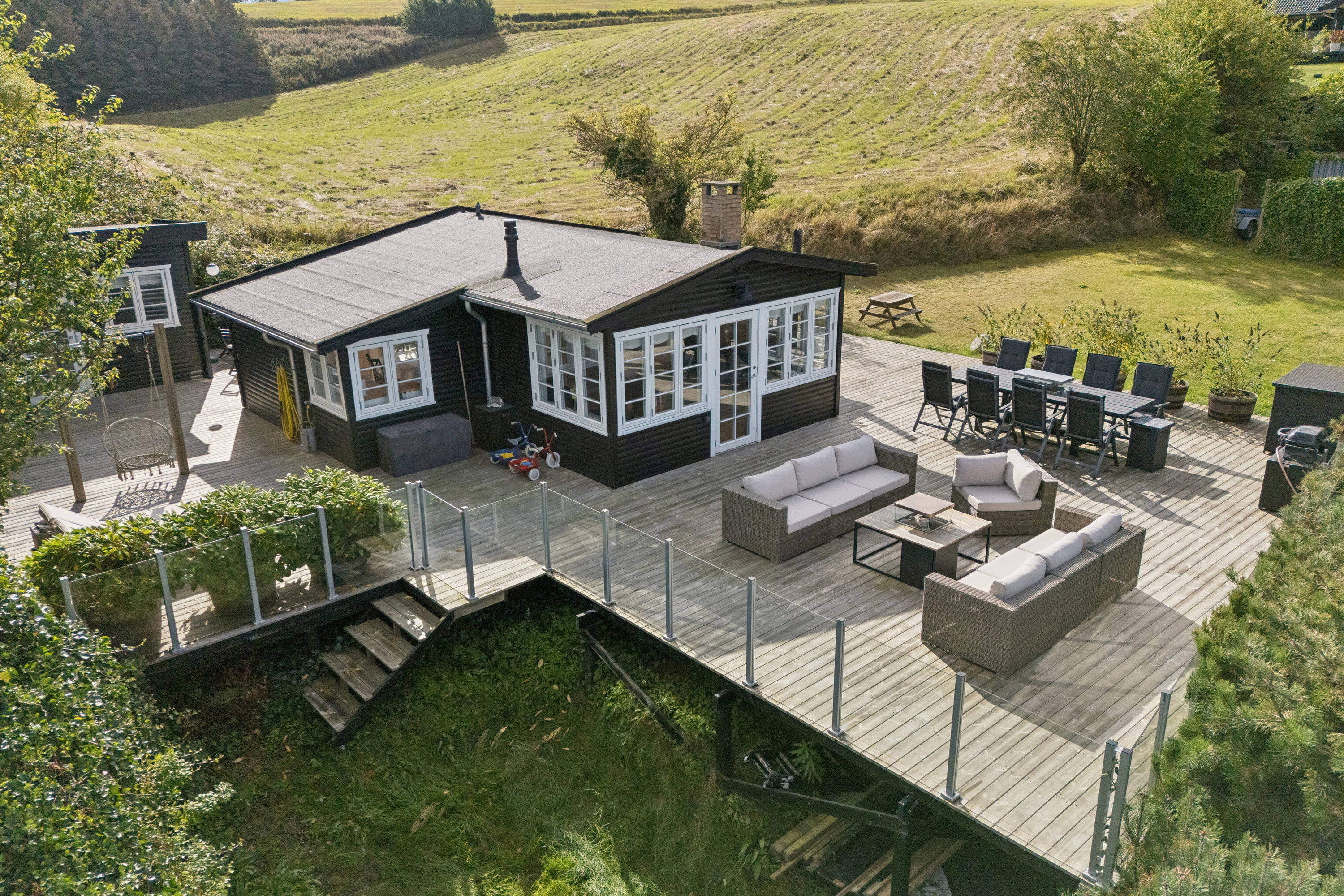 Fremhævet set fra haven billede i fuldskærmstilstand. Billede af Nordtoften 12, Høve, 4550 Asnæs