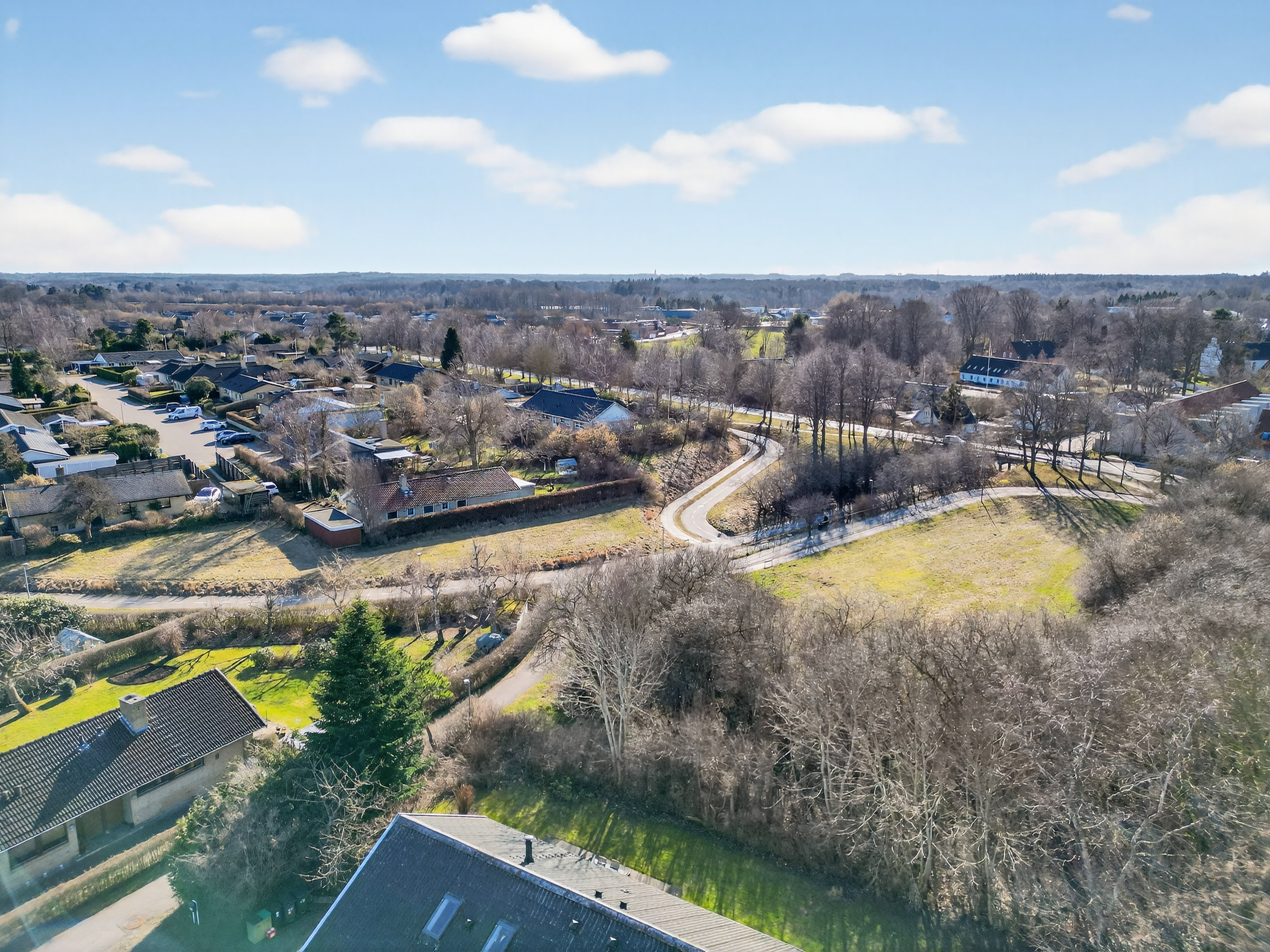 Fremhævet luftfoto billede i fuldskærmstilstand. Billede af Båstrupvej 110, 3480 Fredensborg