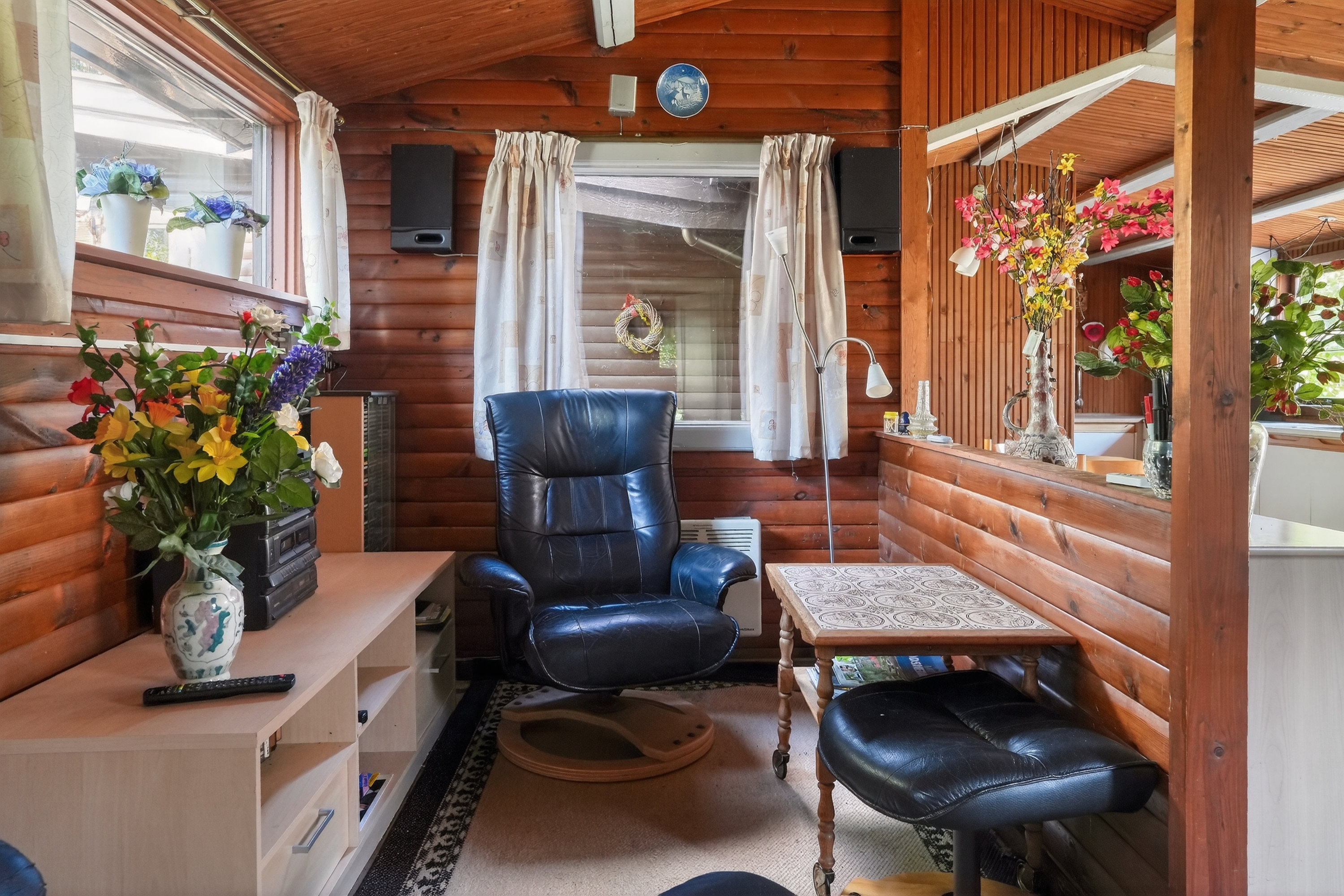 Fremhævet stue billede i fuldskærmstilstand. Billede af Soldalen 30, Nakke, 4500 Nykøbing Sj