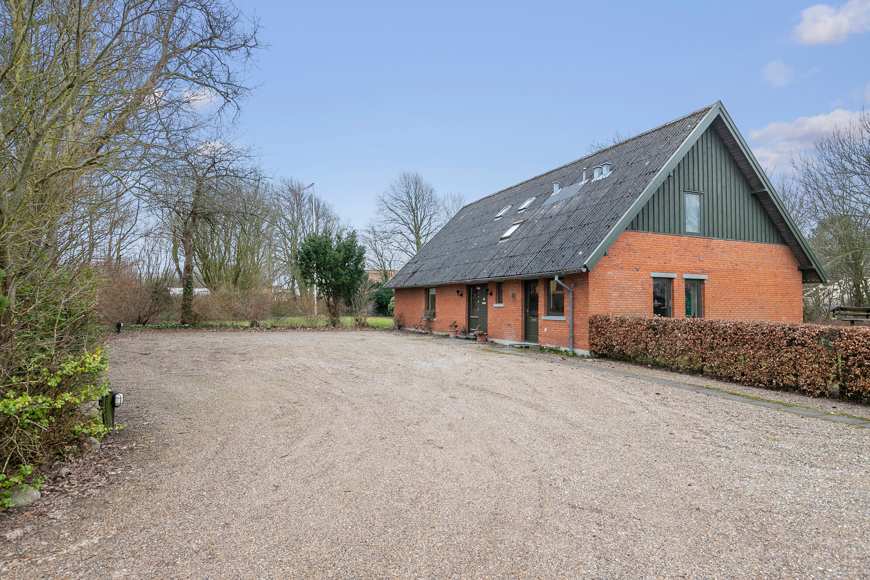 Fremhævet facade billede i fuldskærmstilstand. Billede af Vestergade 57, 9760 Vrå